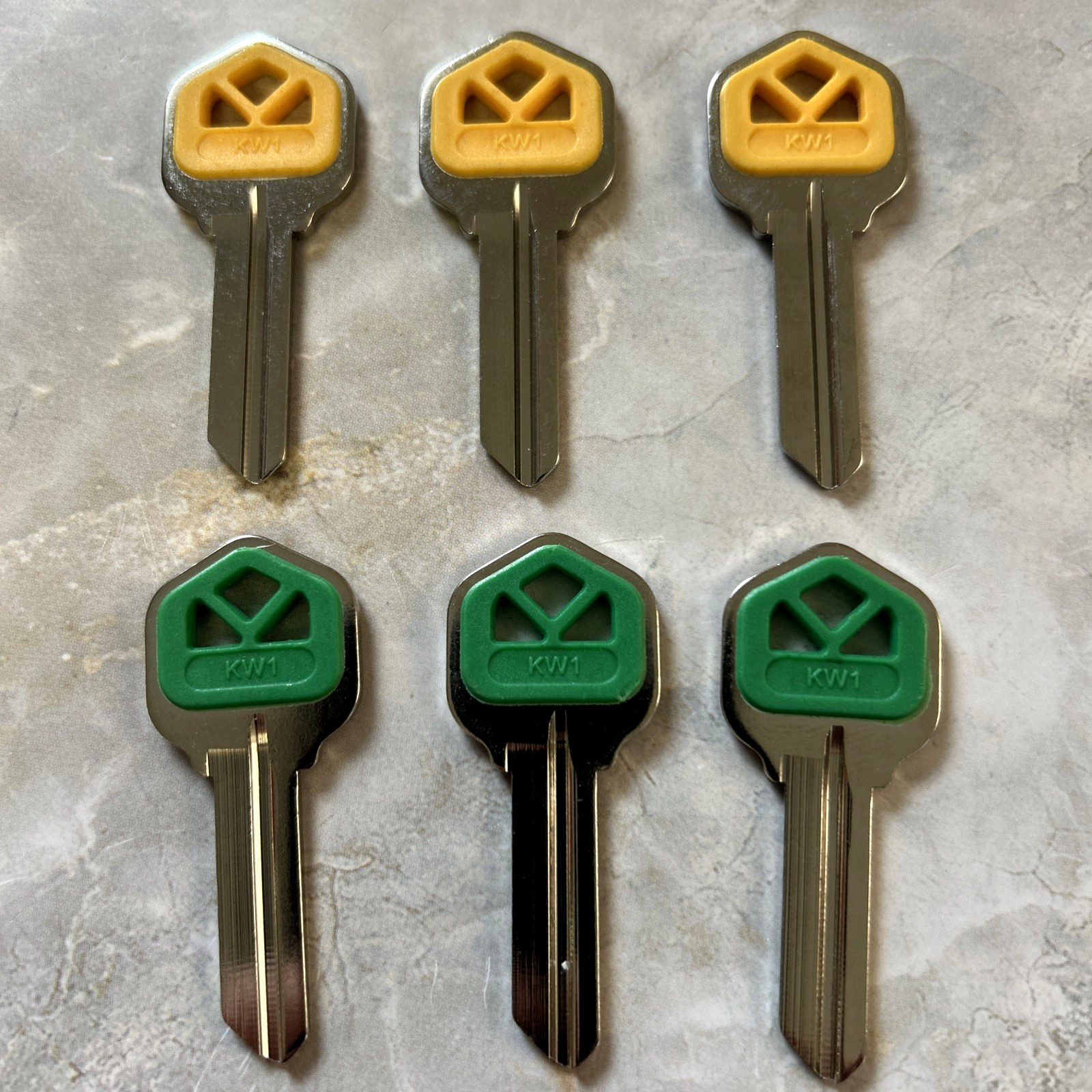 *6 Pcs* KW1/10 House Key Blanks-*COLOR INSERTS-GREEN & YELLOW* BRAND NEW UNCUT!