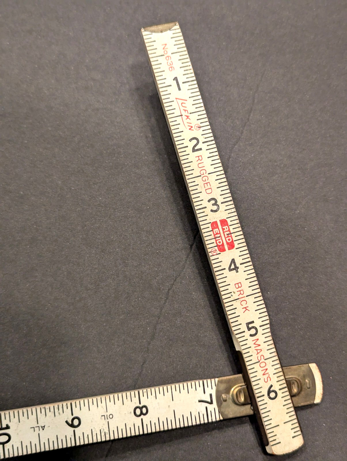 1960s LUFKIN NO 636 Rugged RED END BRICK MASON Wooden Foldable Ruler 72″
