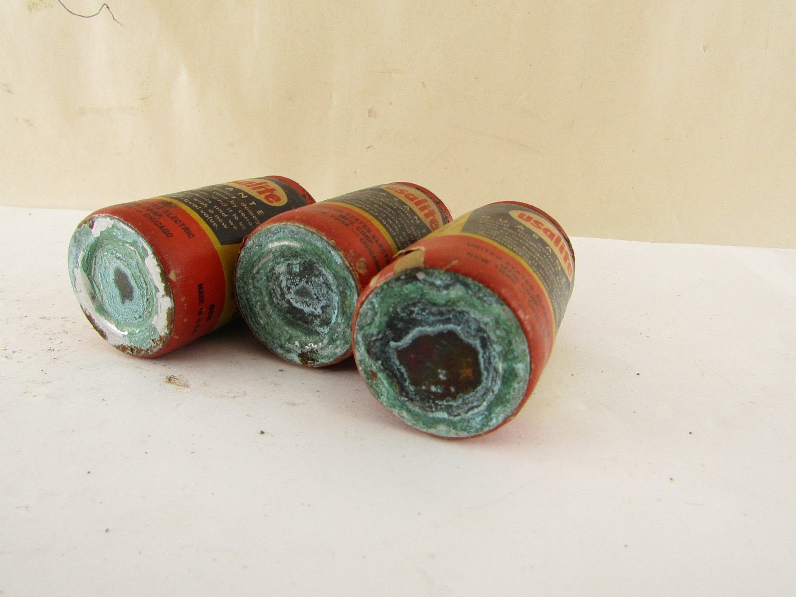 Lot of 3 USALITE D Cell Batteries