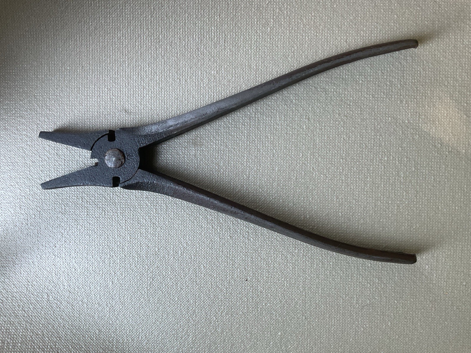 Antique Pliers “Buttons” Fencing Wire Cutting General Work New Photos