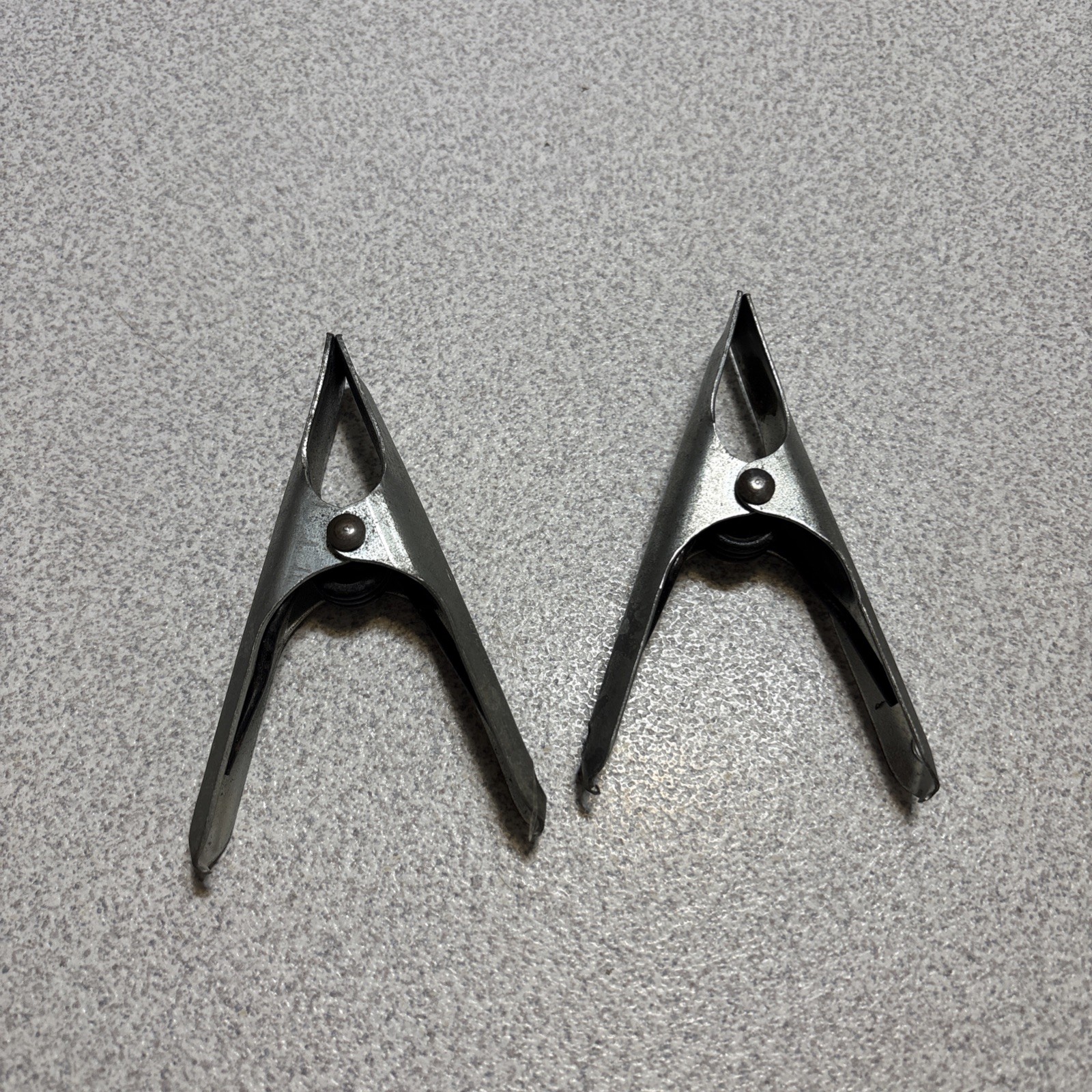 2 Vintage Hargrave Spring Clamps #1 Holding Tools USA 4”