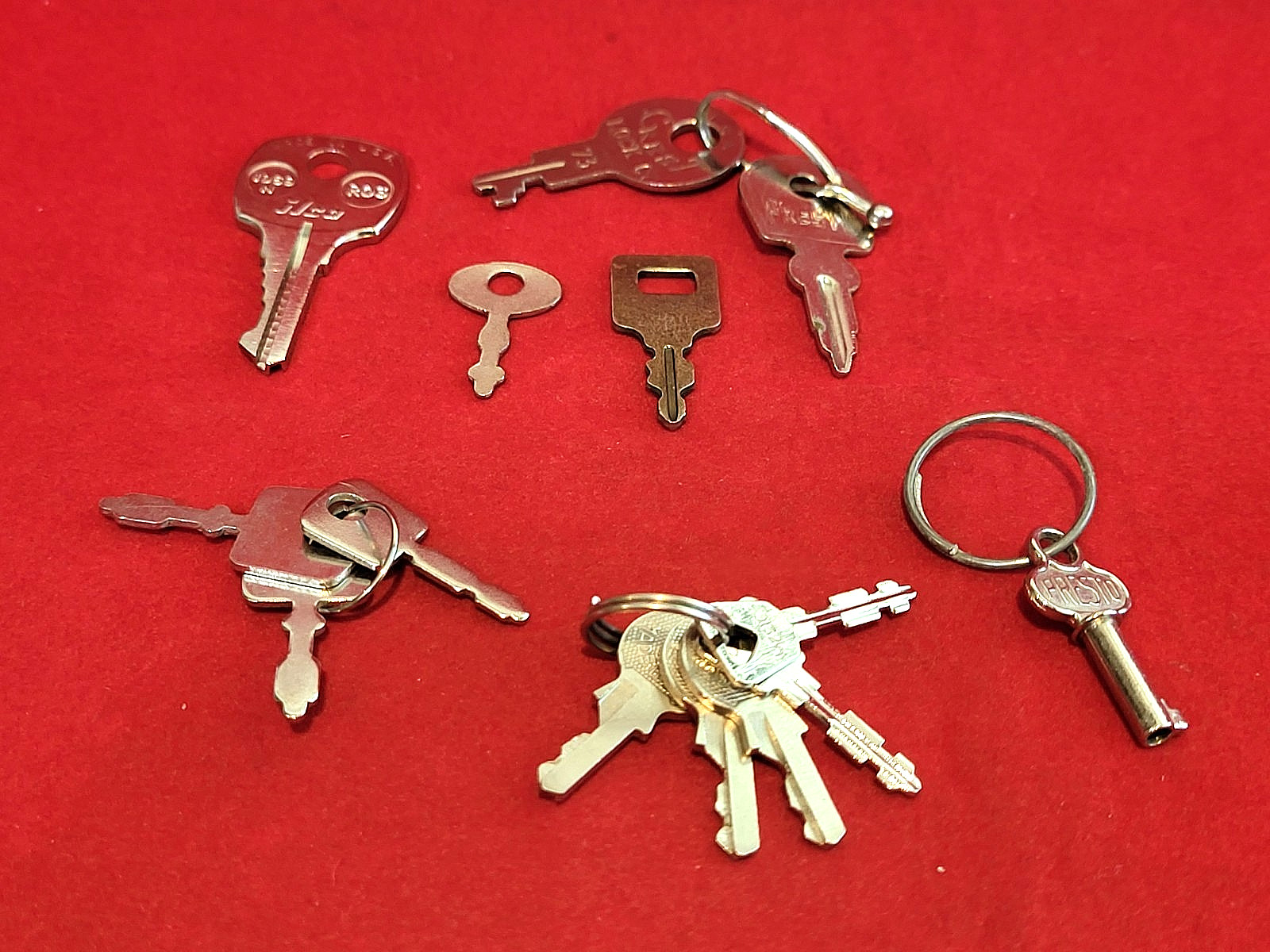 Mixed Lot of Vintage Metal Keys from Various Brands Set of (14) As Shown