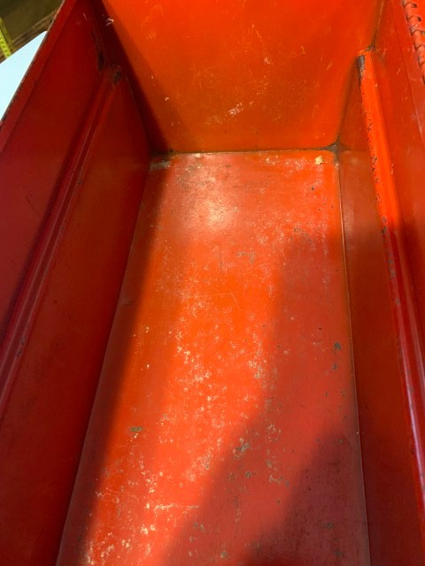 Vintage Belknap Cyclone Red Toolbox w/Red Tray – 6-1/2″ x 7-1/2″ x 19″