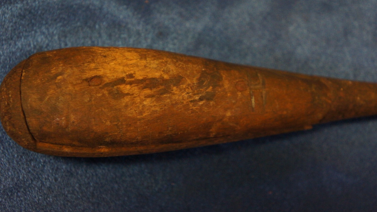 Vintage Irwin? Perfect Grip Split Wood Handles Screwdriver Round Shank UNMARKED