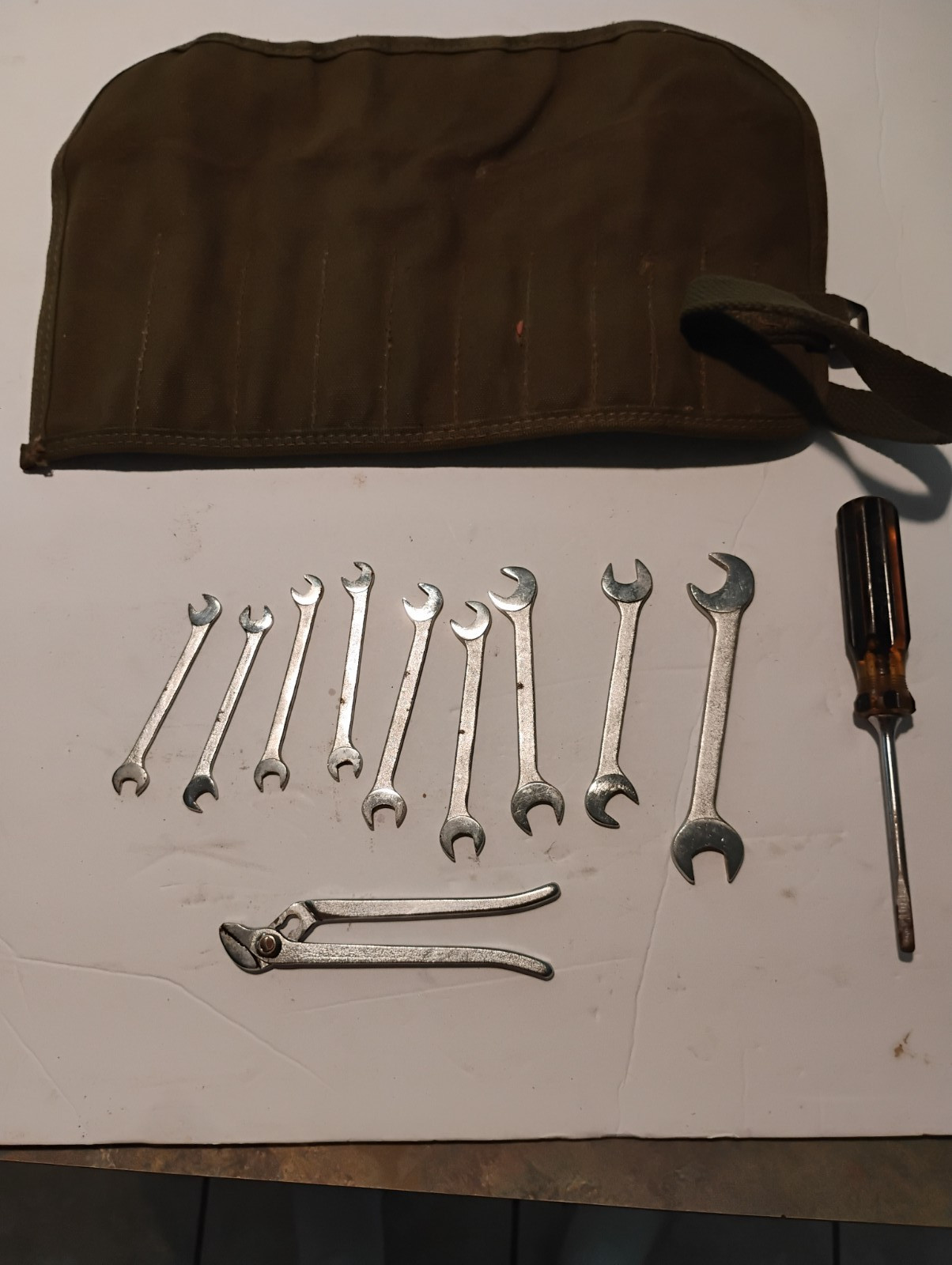 Vintage Giller Meteor Wrench Tool Set Green Canvas Roll-Up Military Bag USA