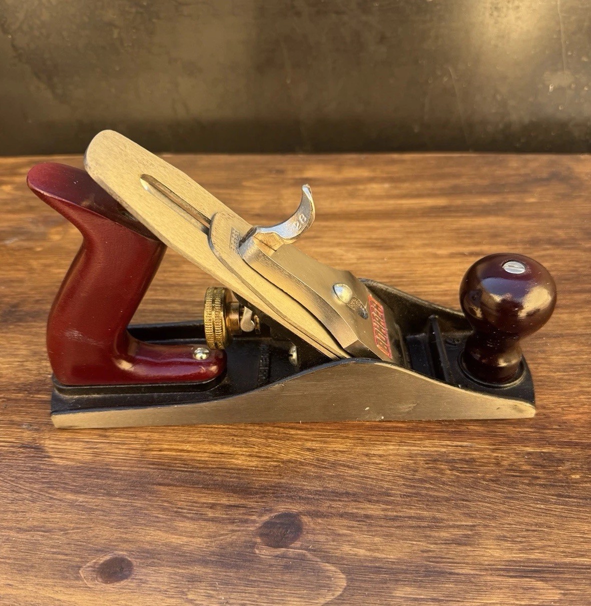VINTAGE BOHRER WOOD BENCH PLANE Tool NO 4