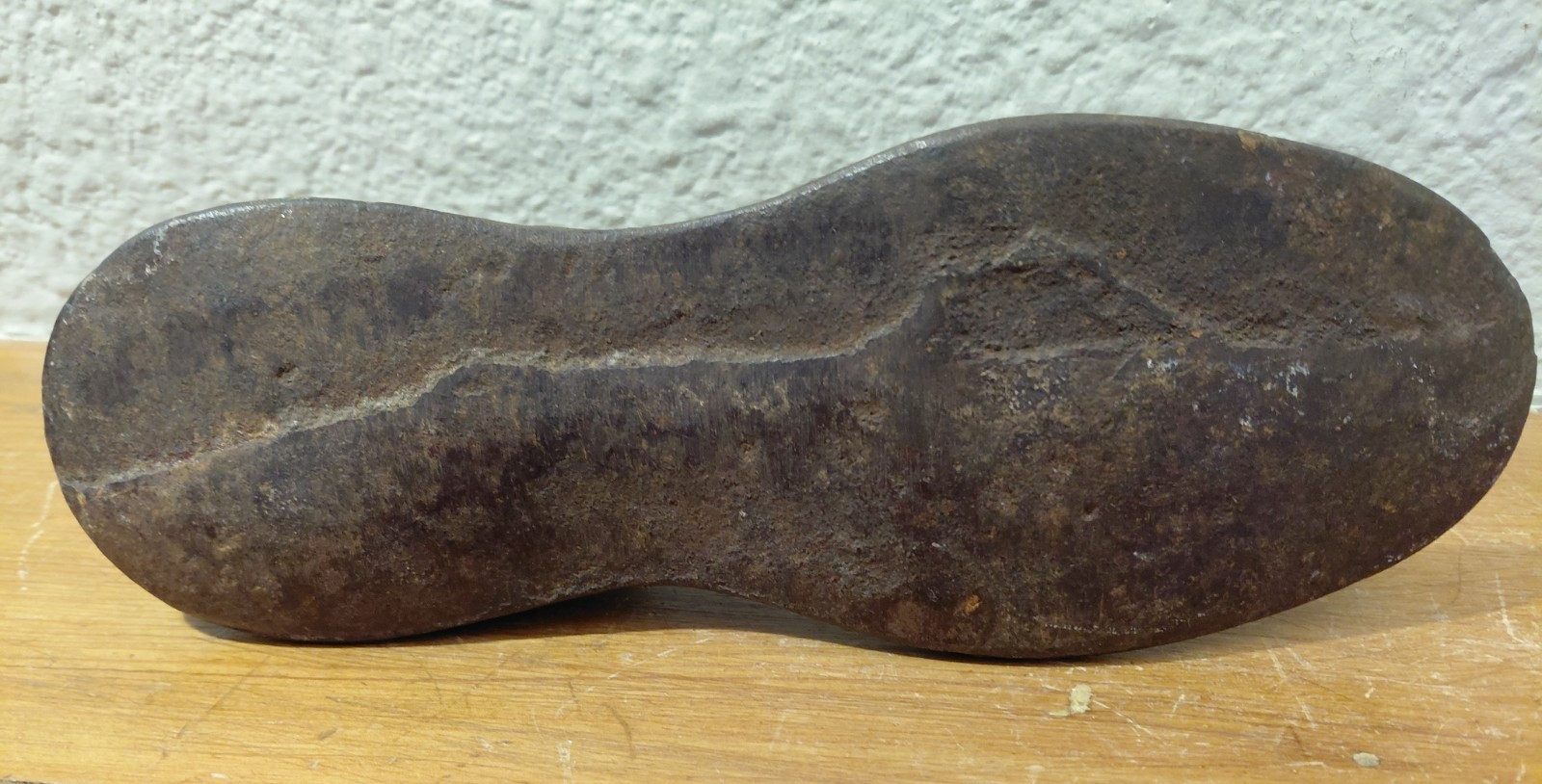 Vtg Cast Iron Cobbler Shoe Form , Shoemaker, Paperweight, Doorstop, Decor