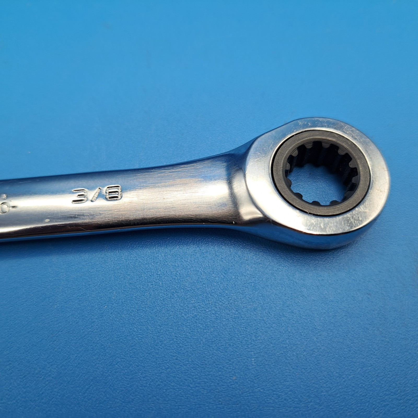 Gearwrench 3/8″ Ratcheting Combination Wrench, Narrow Head