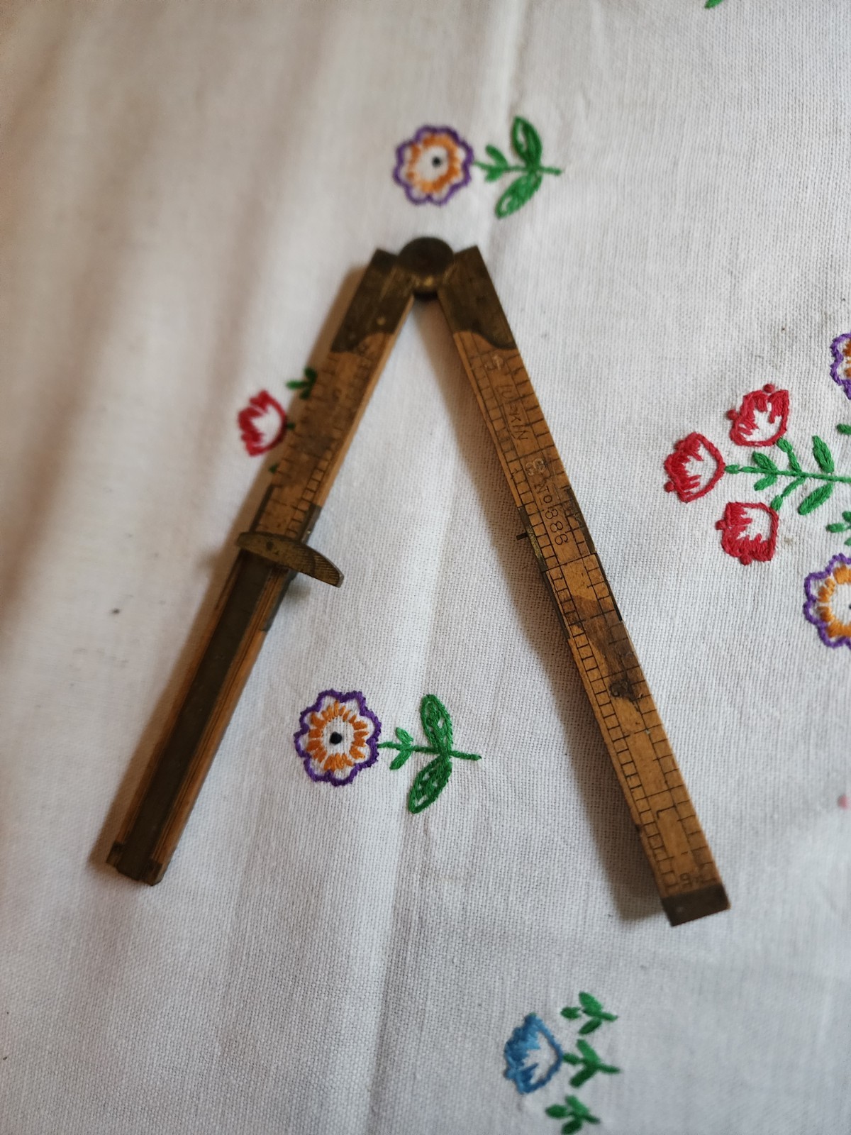 Vintage Boxwood Folding 24 inch Caliper Ruler Brass And Wood Measure extension