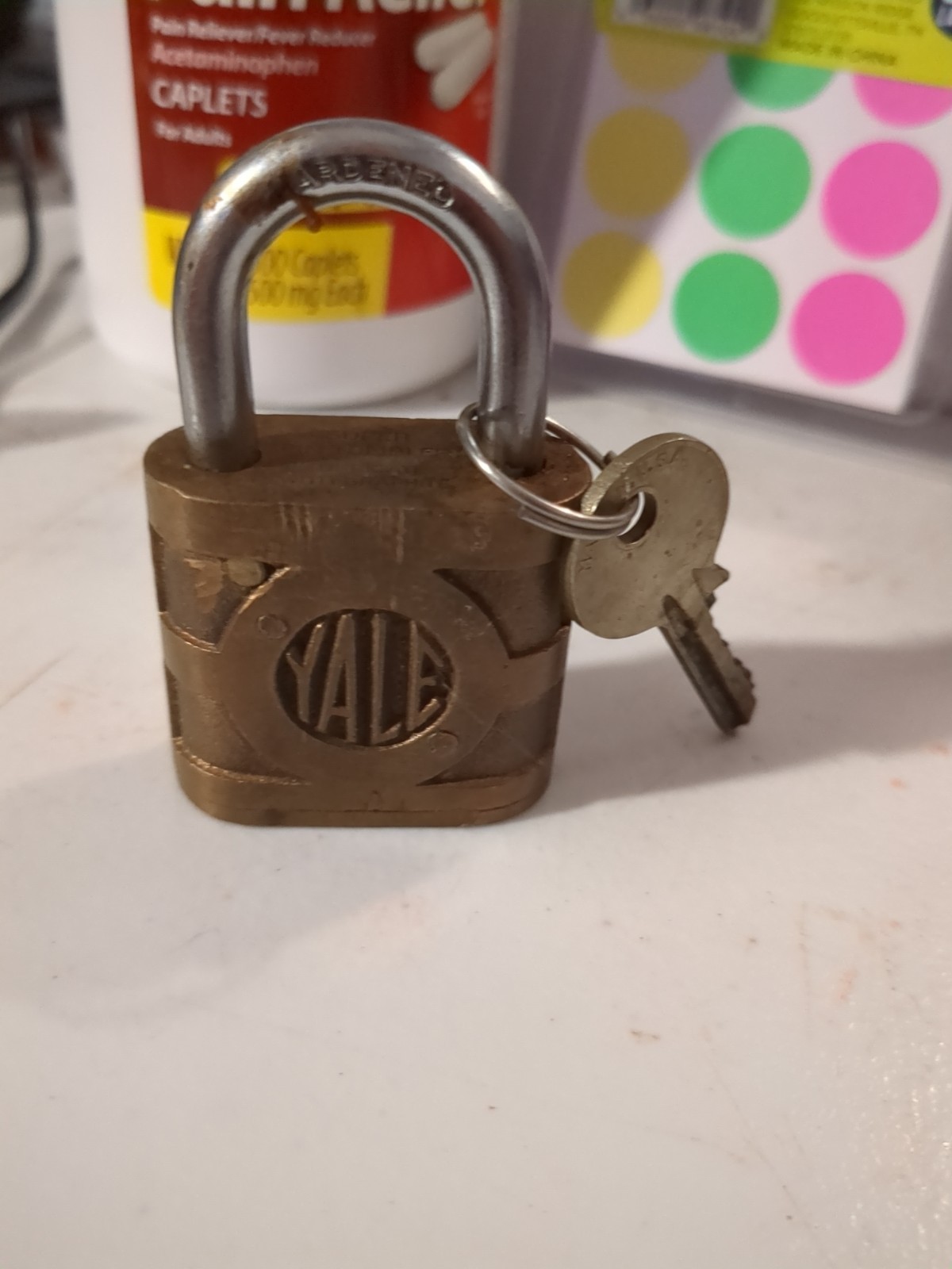 Yale Vintage Brass Padlock Lock One Key Works Well B