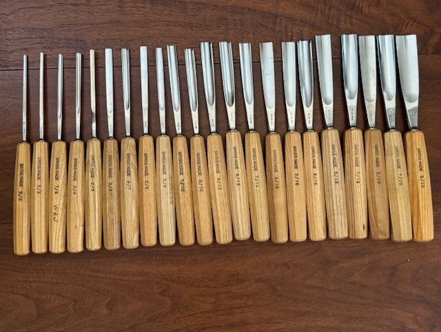 Pfeil Swiss Made Woodworking Chisels/Gouges (22 total) and Storage Pouch