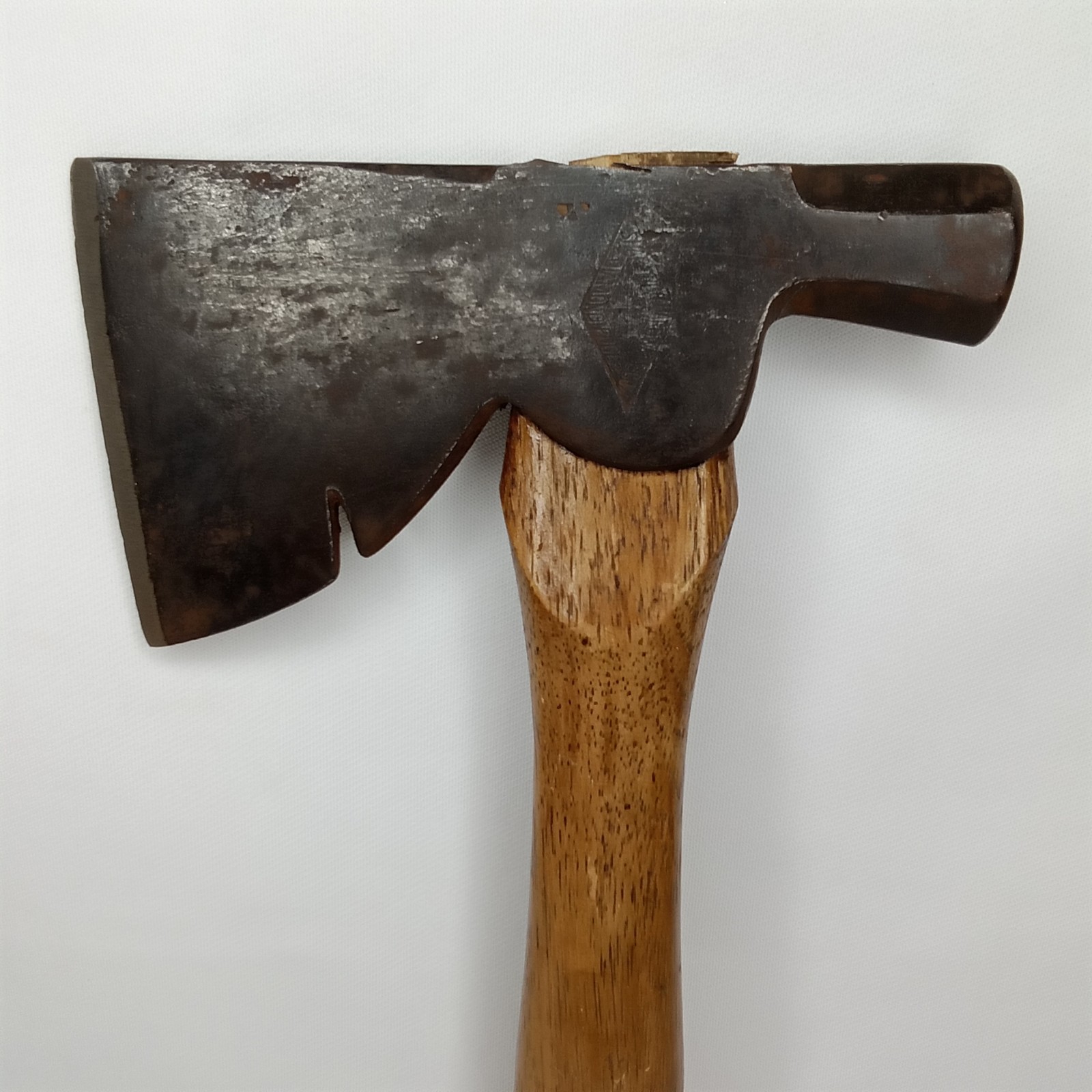 Antique Tool 1920s Shapleigh Diamond Edge Hatchet Wood Handle 13 1/2″ 1.75#