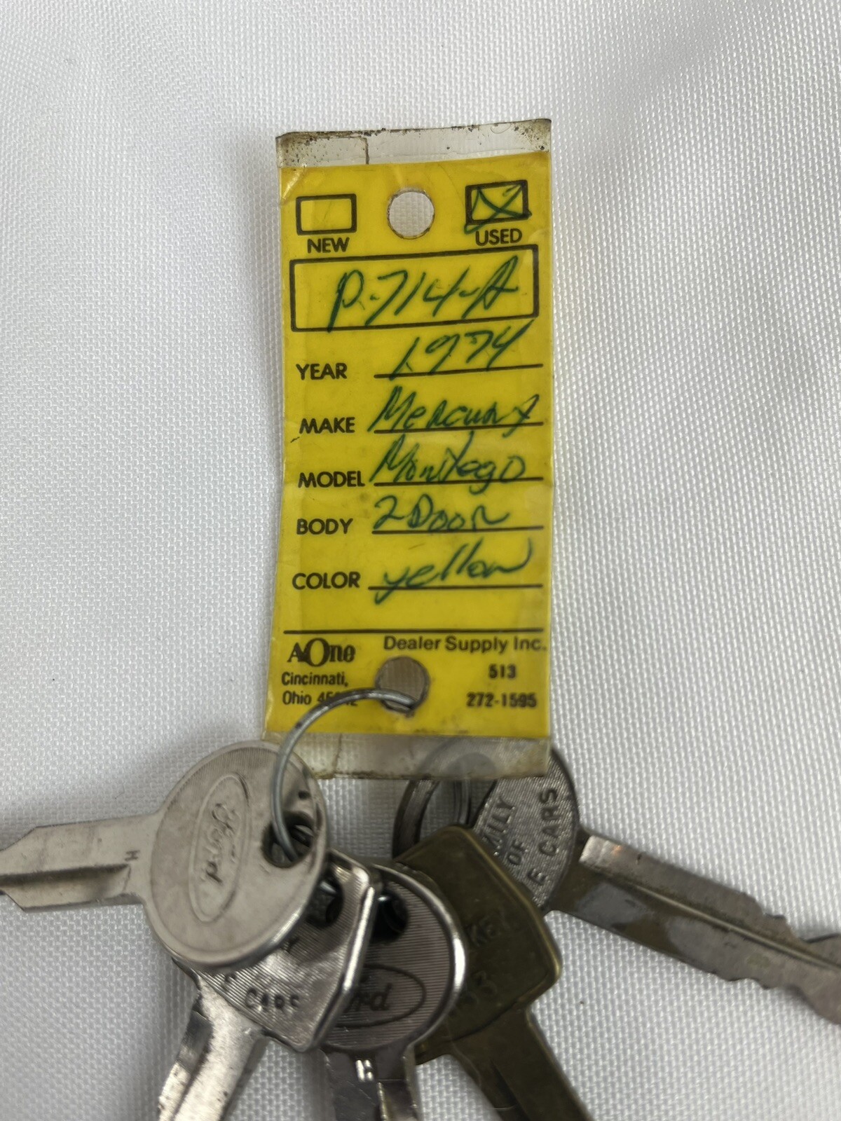 Vintage Set of Automotive Keys Lot of 7 GM General Motors & Ford