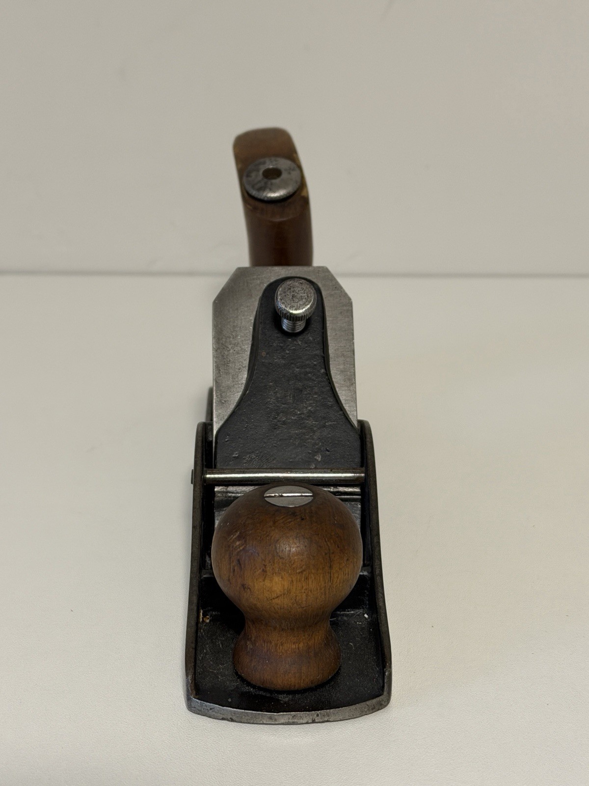 Vintage Wooodworking Wood Hand Bench Plane Smooth Bottom 9” No Markings