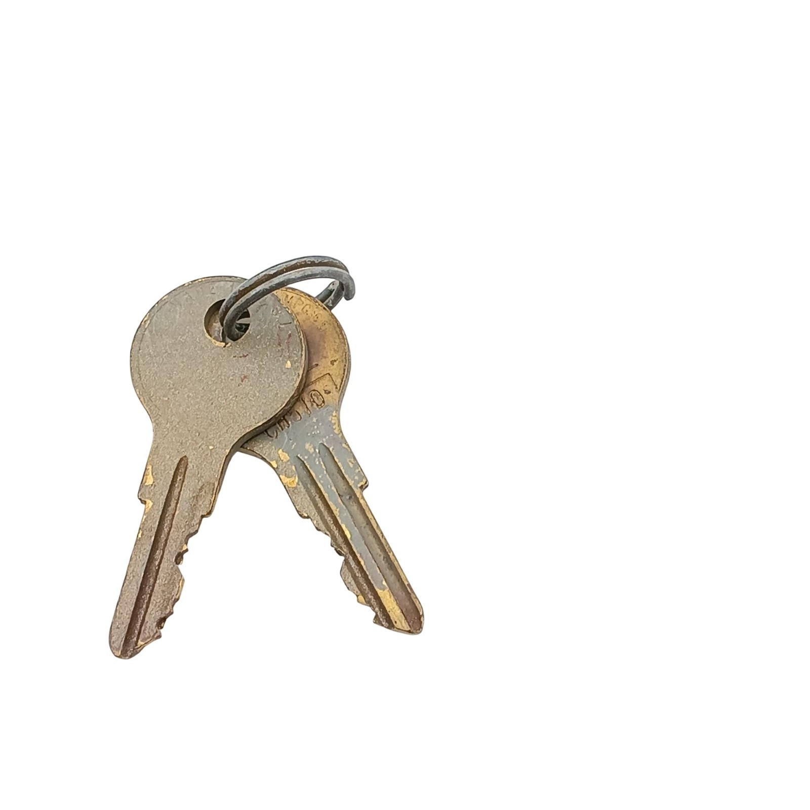 Vintage Brass Yale Keys CH510 Pr on Metal Ring – Decorative Collectible Keys