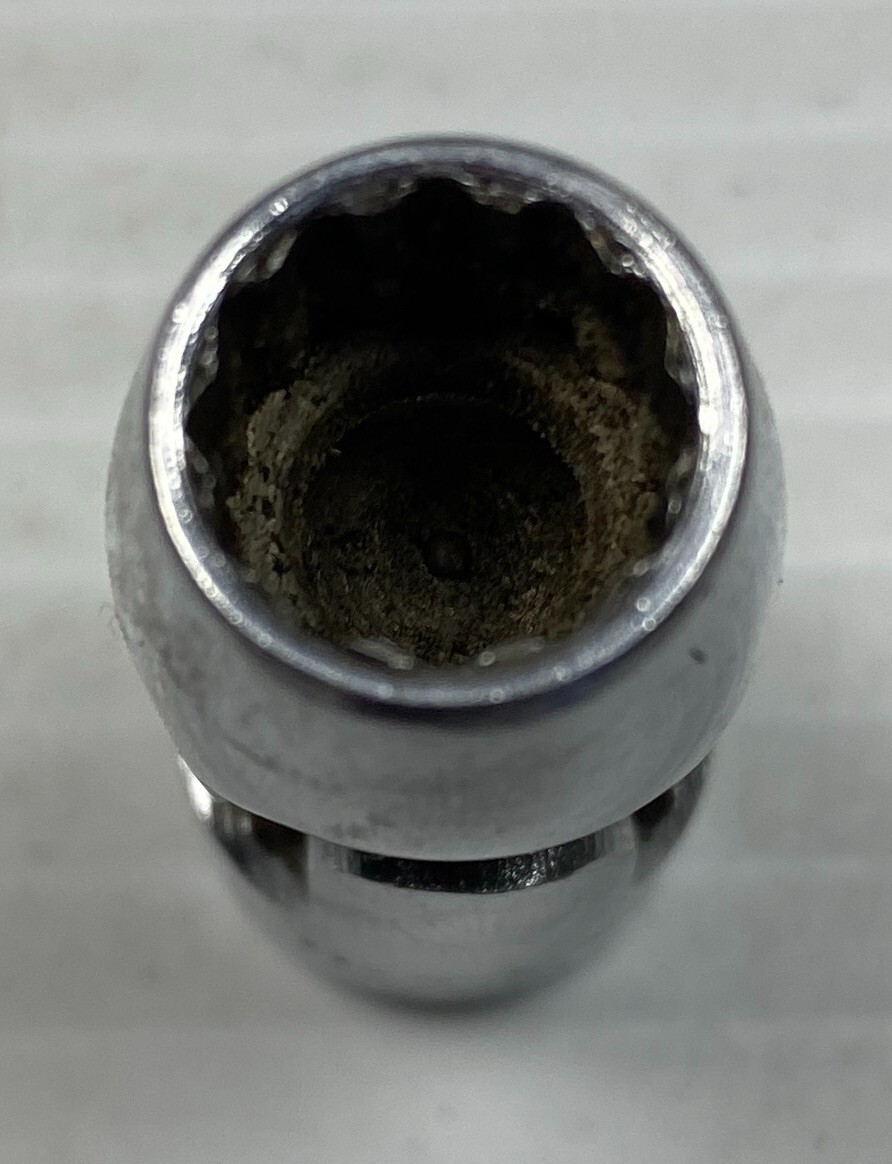 Vintage UTICA TOOLS 33212-9 – 3/8″ Universal Swivel Socket 3/8″ Drive 12 PT USA