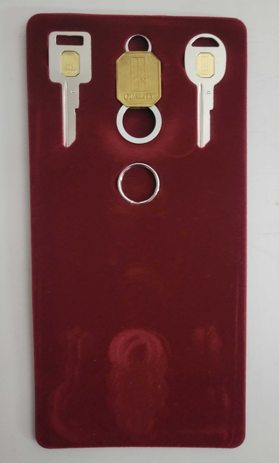 Vtg Oldsmobile GM Dealer Door Trunk Ignition Blank Key Set Returnable Fob NOS
