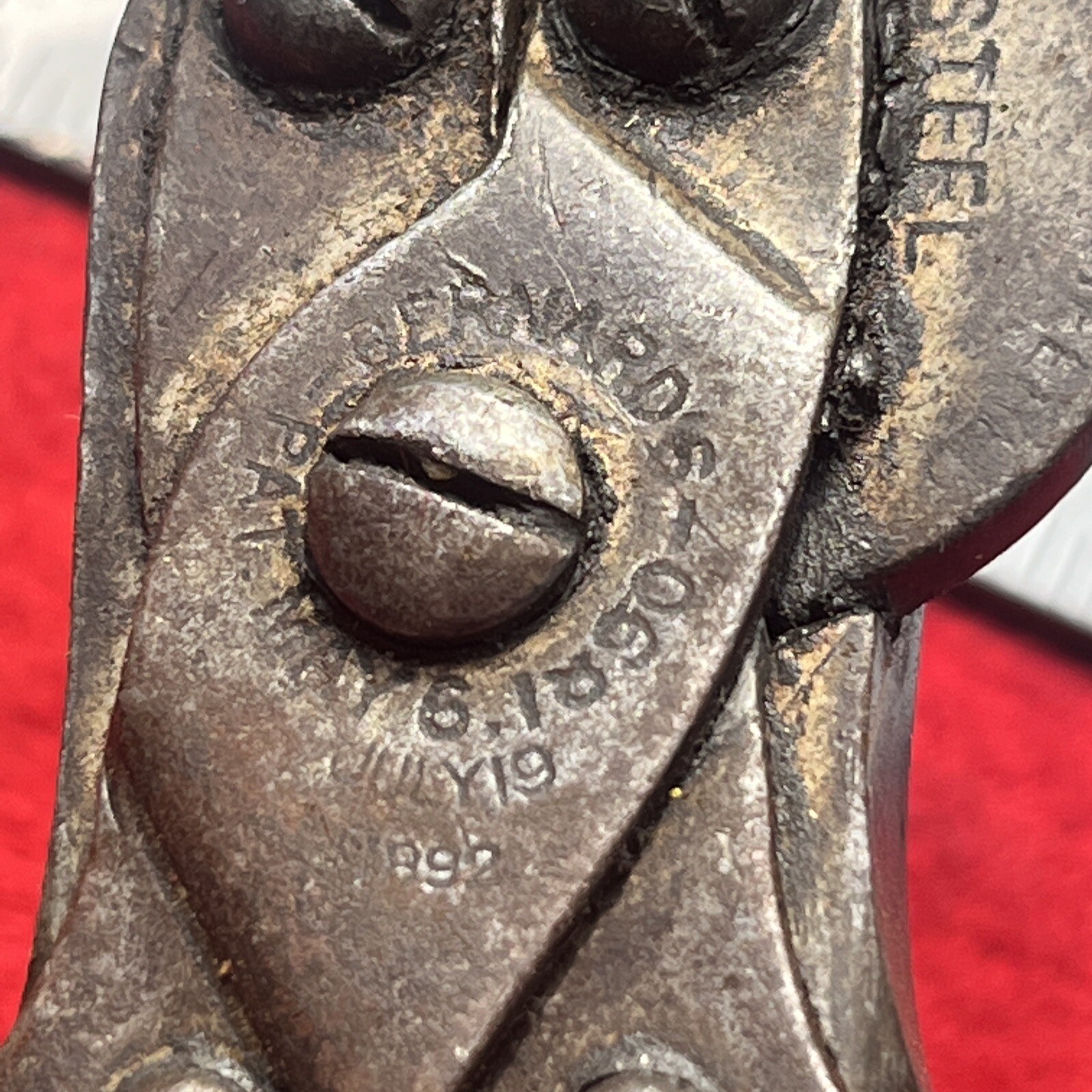 VINTAGE BERNARD W. SCHOLLHORN NEW HAVEN CONN 1890’s PLYERS/CUTTERS TOOL (k27)