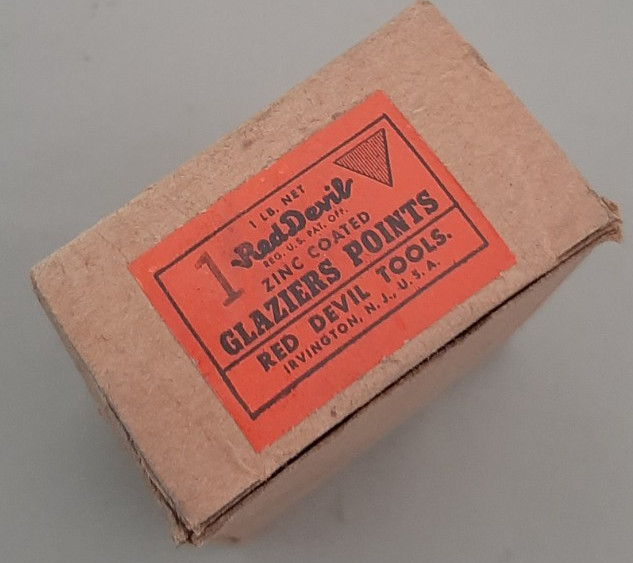 1000 NOS Red Devil USA Triangle Glazier Points 16oz Box Size 1 1lb Window Frame