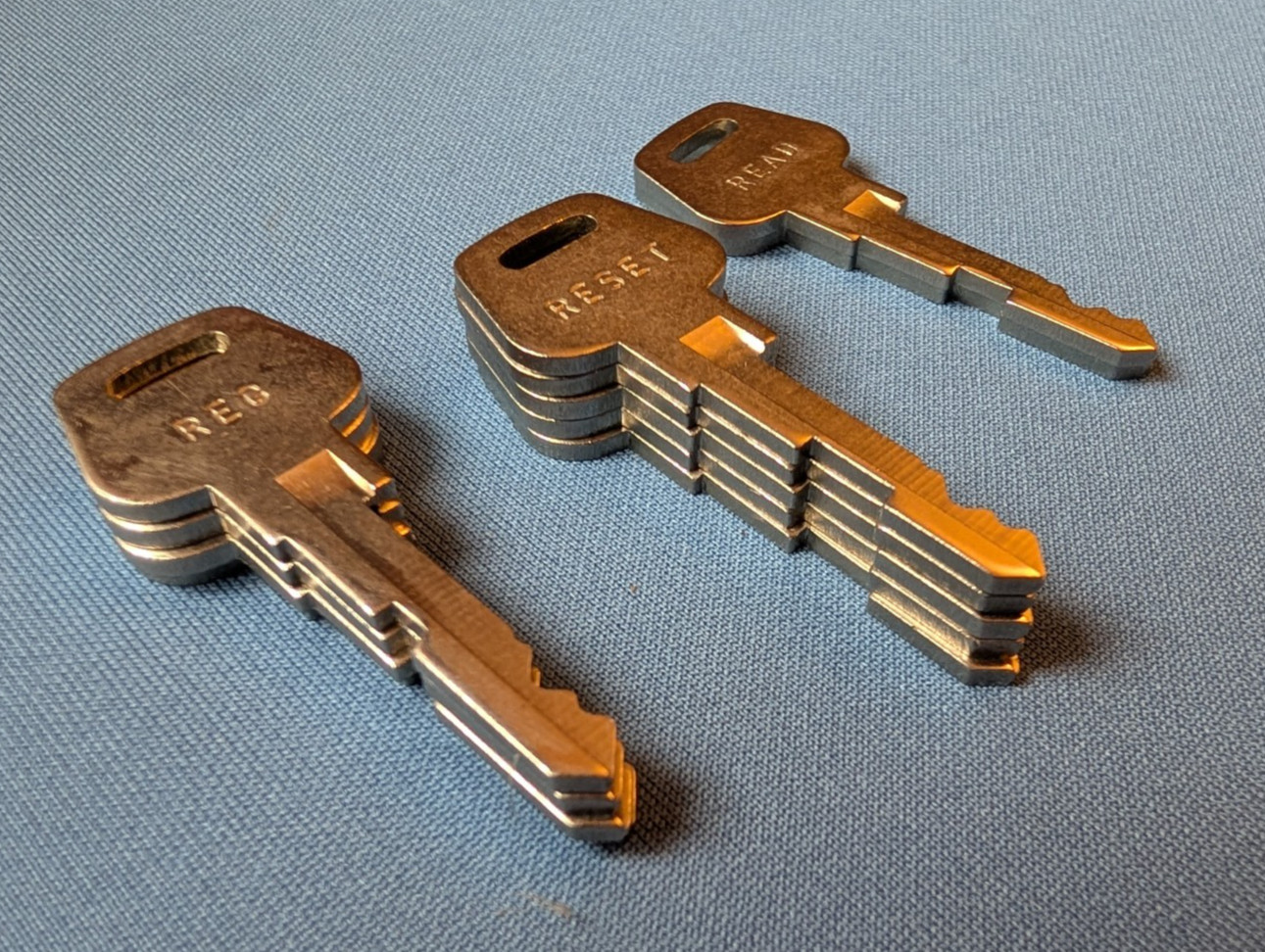 11 obsolete NCR National Cash Register KEYS, Reg, Read, Reset, 2.25″ long