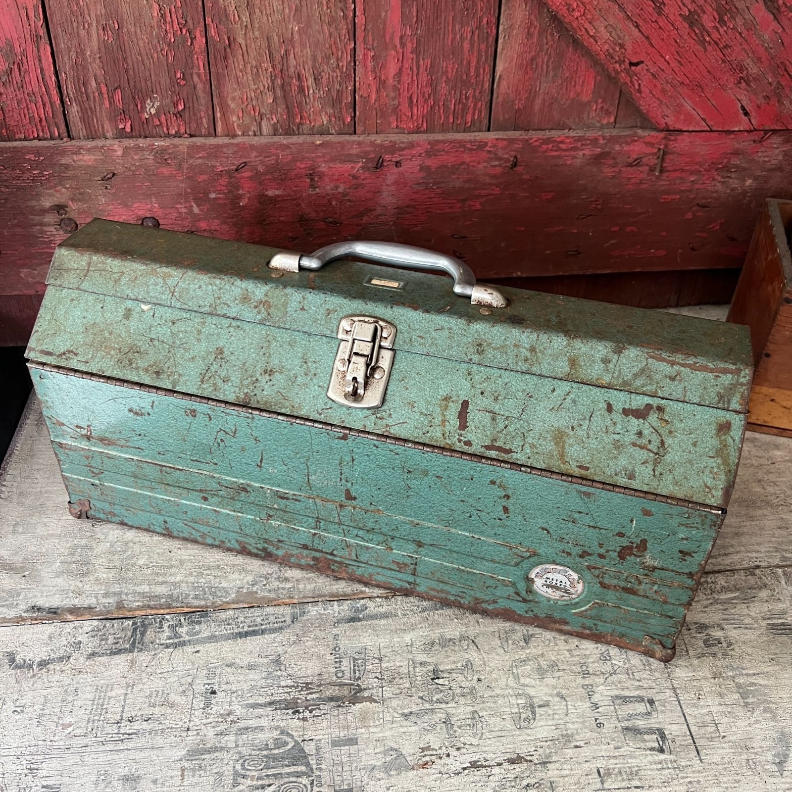 Vintage Waterloo Industrial Green Metal Toolbox Two-Tier Storage 19″
