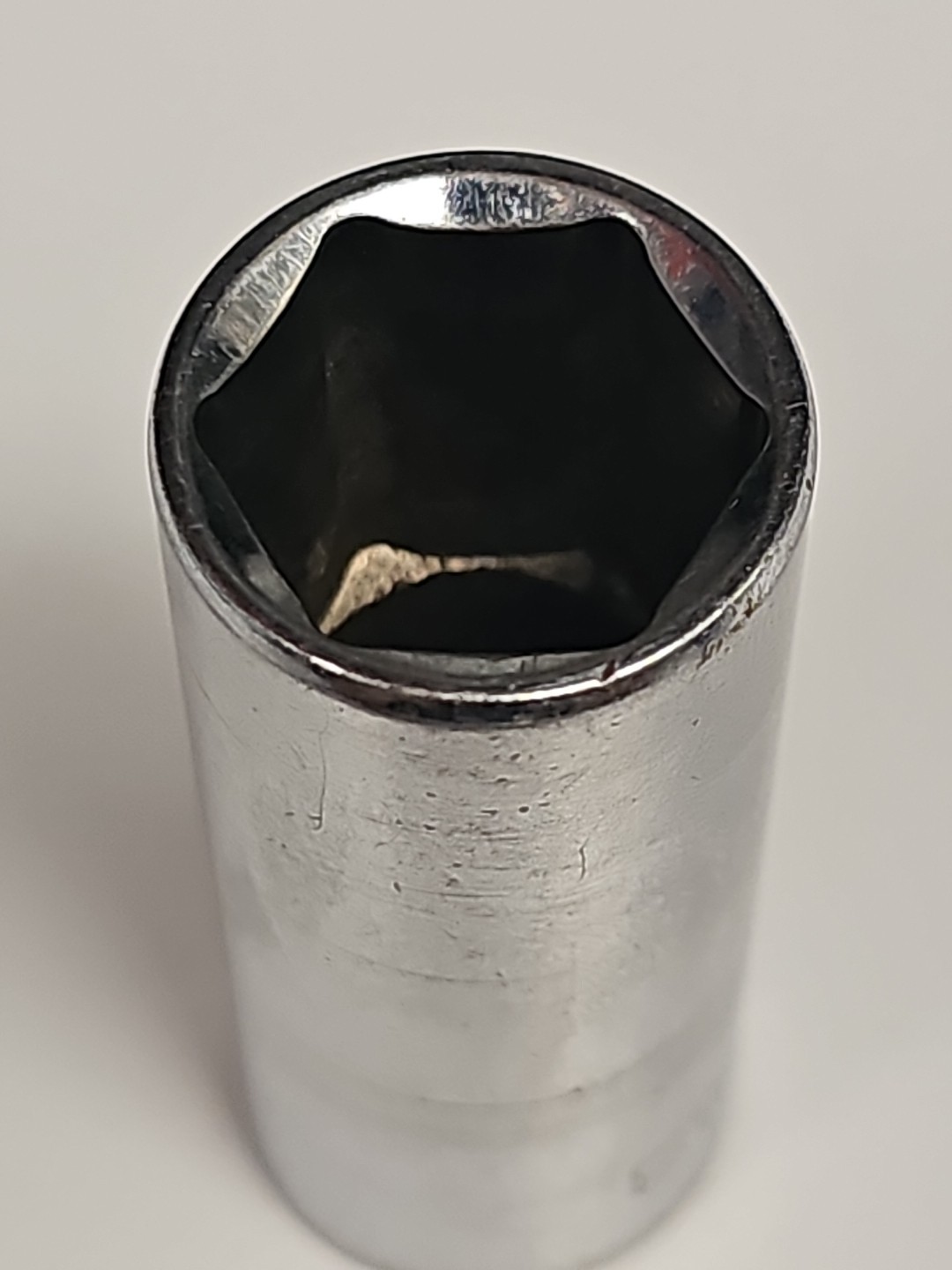 STANLEY 88-825 3/8″ DRIVE 6 POINT 16MM DEEP WELL SOCKET CR-V