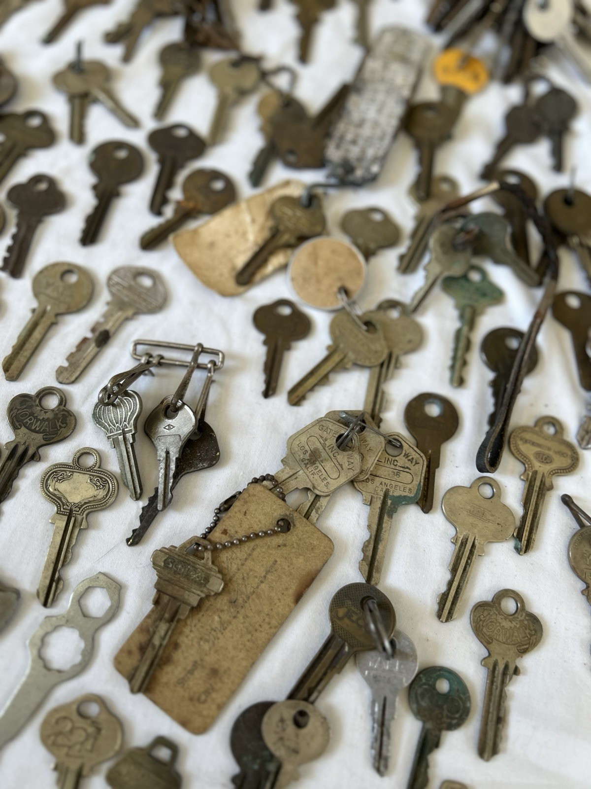 Vintage Antique Key Lot Huge Mid Century Hotel Padlock Industrial Cabinet As-Is