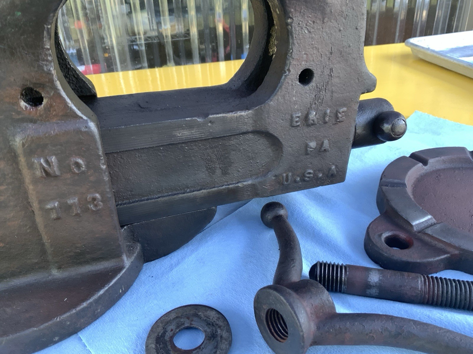 Hollands 113, 4in. Heavy Duty Swivel Base Vise, Erie, PA, USA
