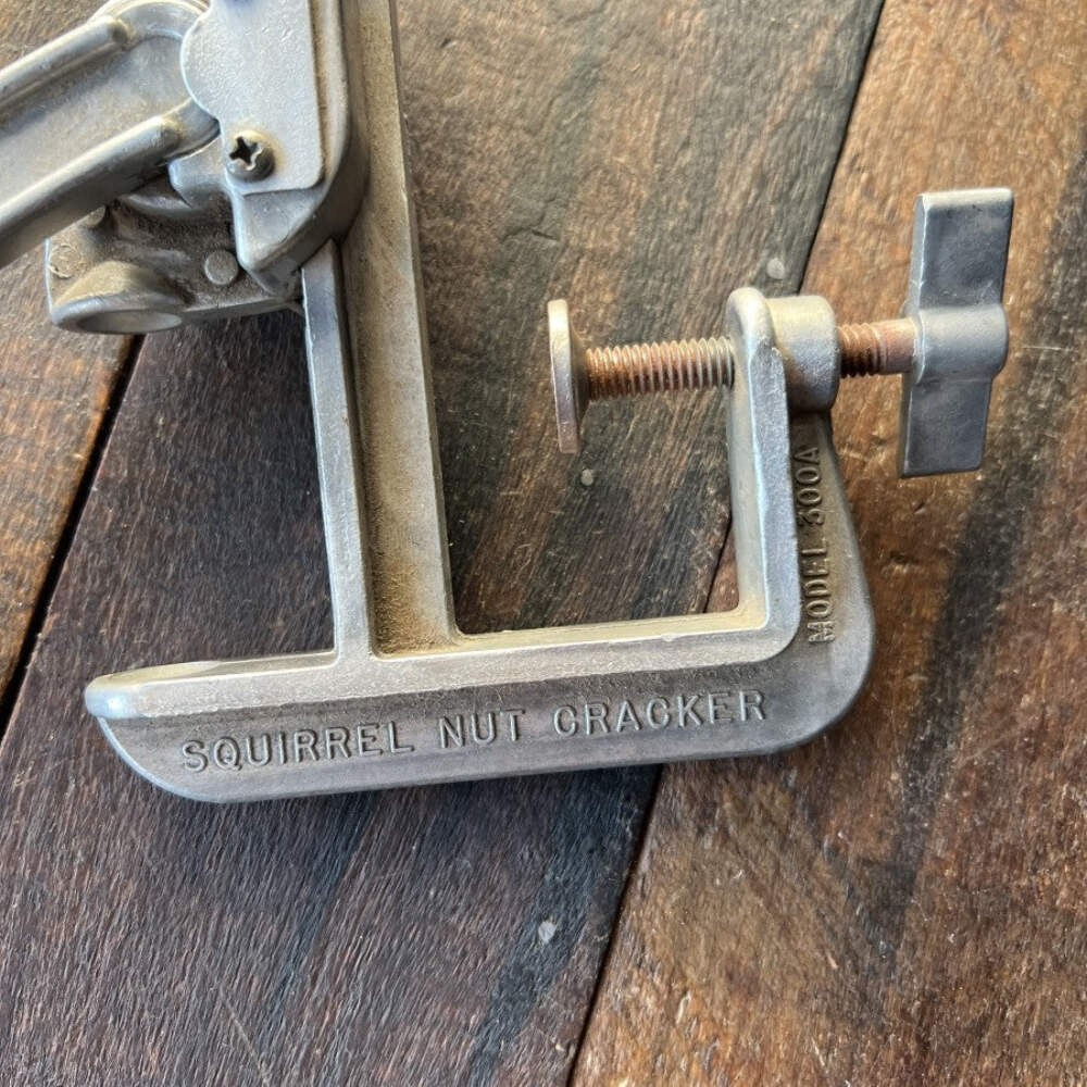 Woldert Squirrel Nut Cracker Model 300A Tyler Texas (USA)