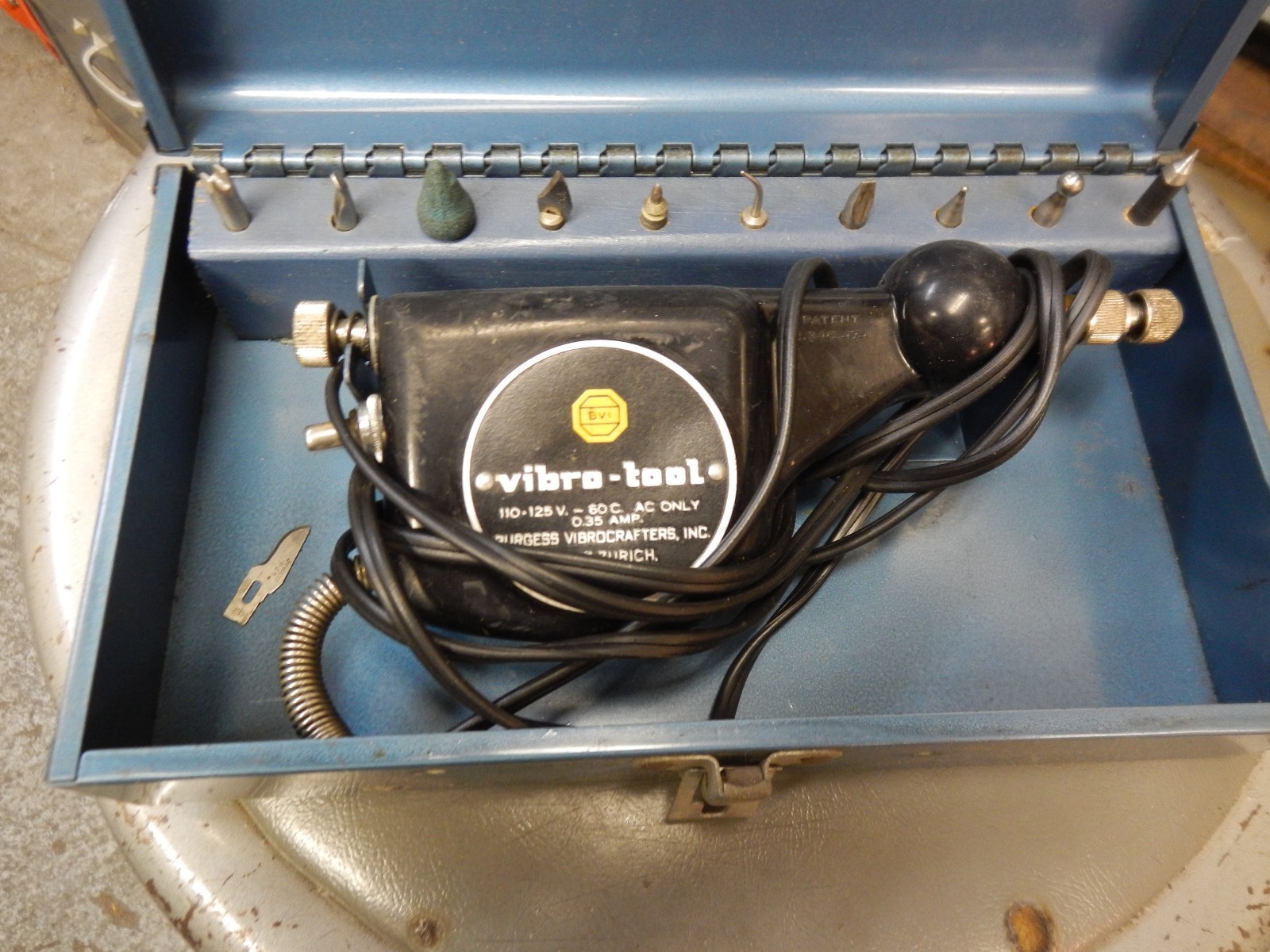 VINTAGE ELECTRIC VIBRO TOOL