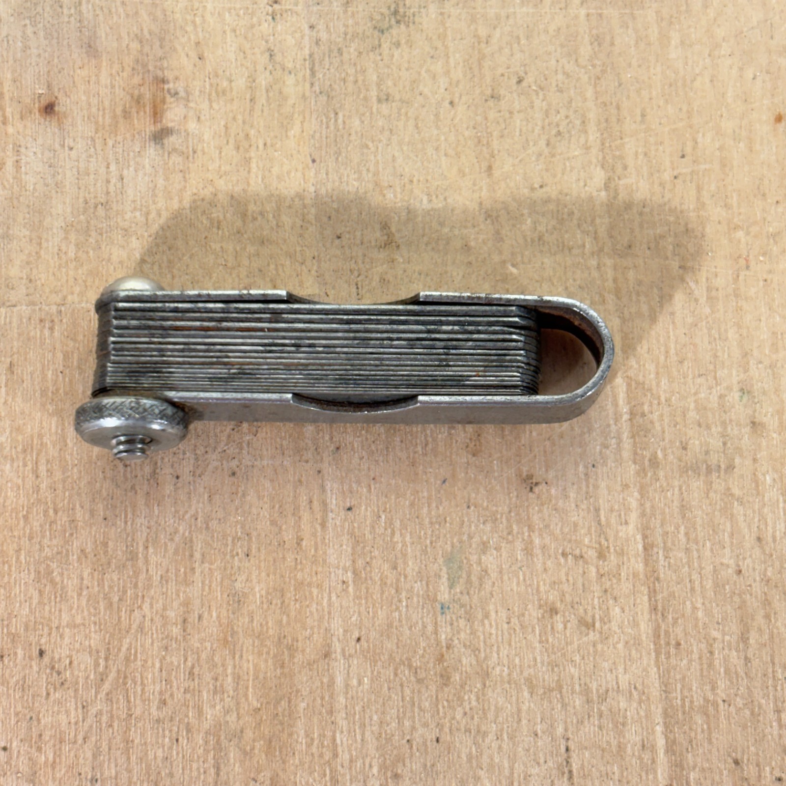 Vintage Miniature Automotive Feeler Gauge USA, 1.75″l