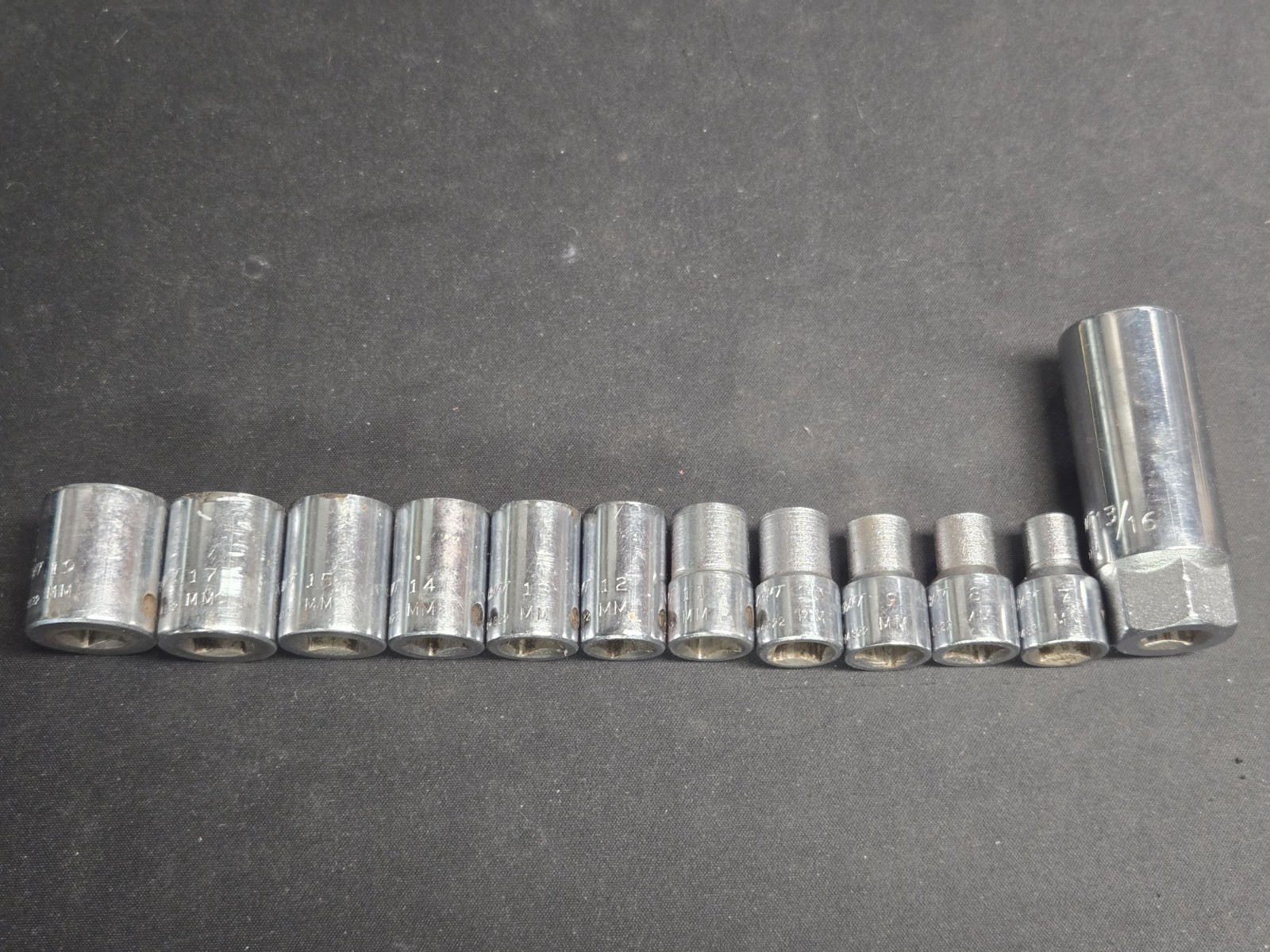 Vintage Powr-Kraft 16 pc. Metric Socket Set, 7-19, USA