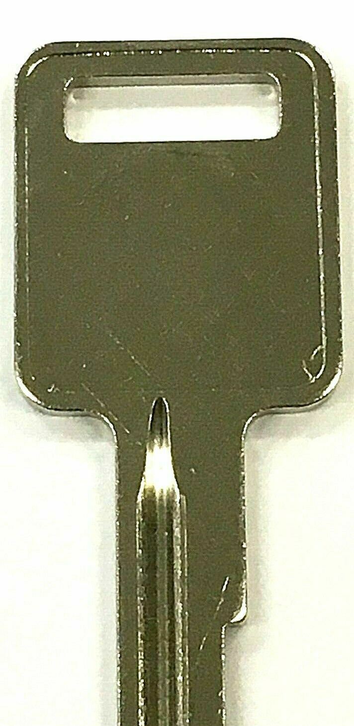 1980-2007 Autocar Various Models Automotive Key Blank Blanks Keys RA4 1970AM