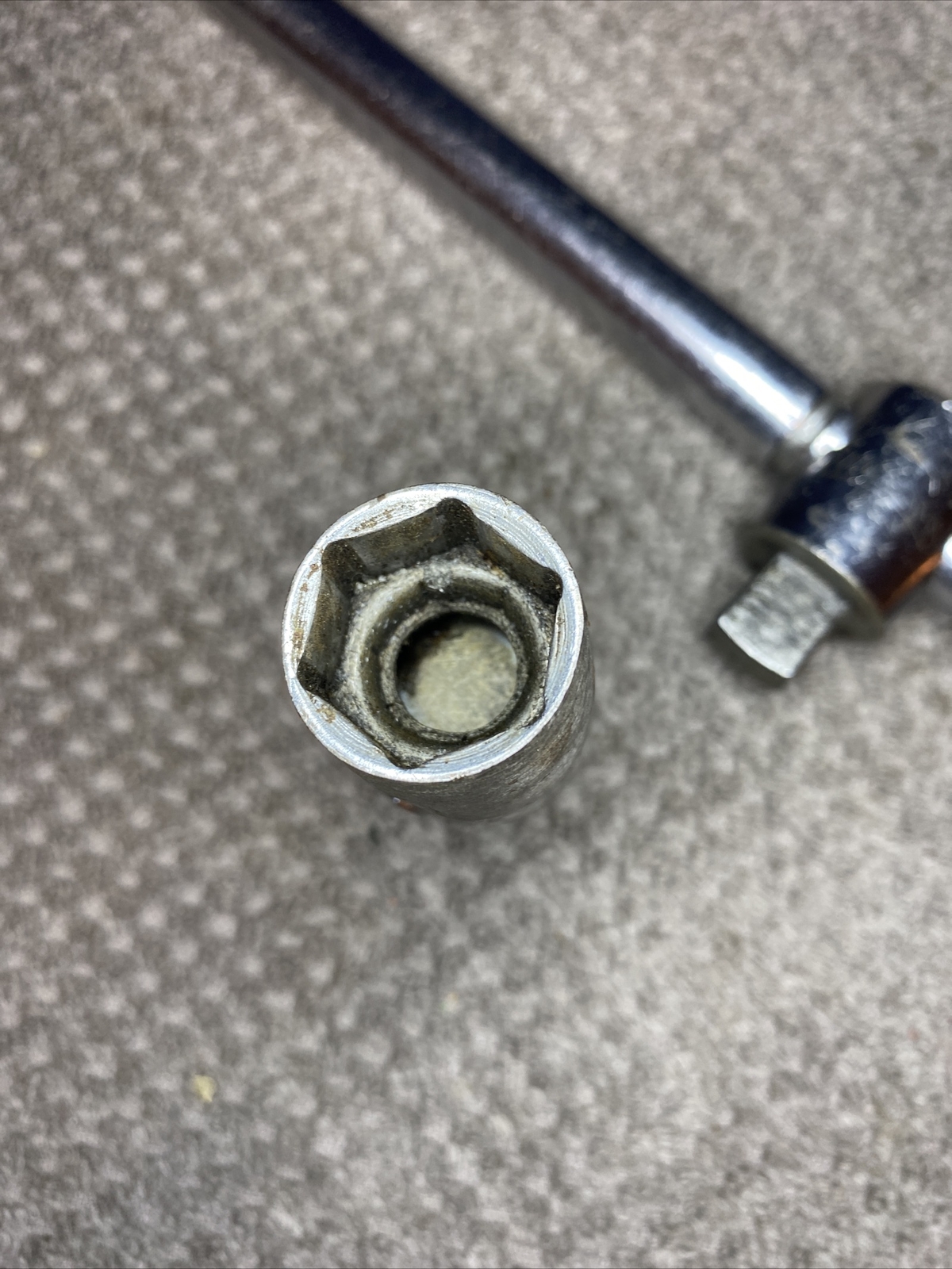 PRE OWNED SNAP-ON SU-24 SWIVEL SOCKET WITH WILLIAMS S-20A BREAKER BAR