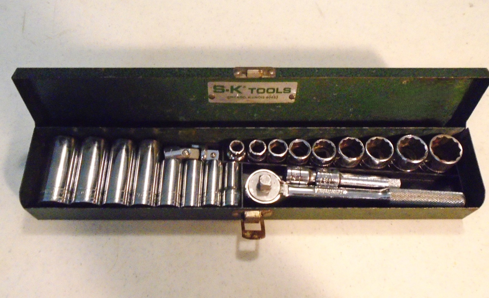 SK S-K Tools 21 pc. Complete 3/8″ dr. SAE Deep/Short Socket Set w/Metal Box USA