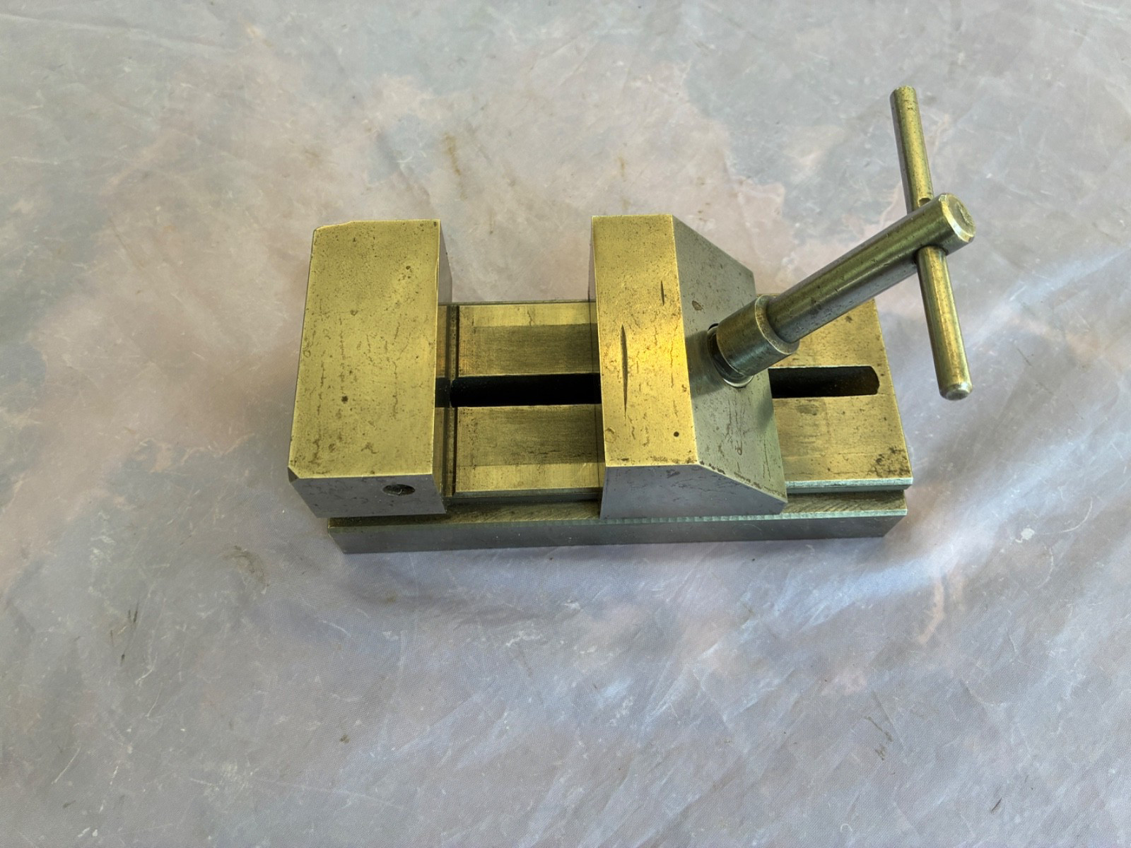 VIN HERMANN SCHMIDT TOOL MAKERS PRECISION GRINDING VISE 3″X 6 1/2″OPENS 3 1/2″