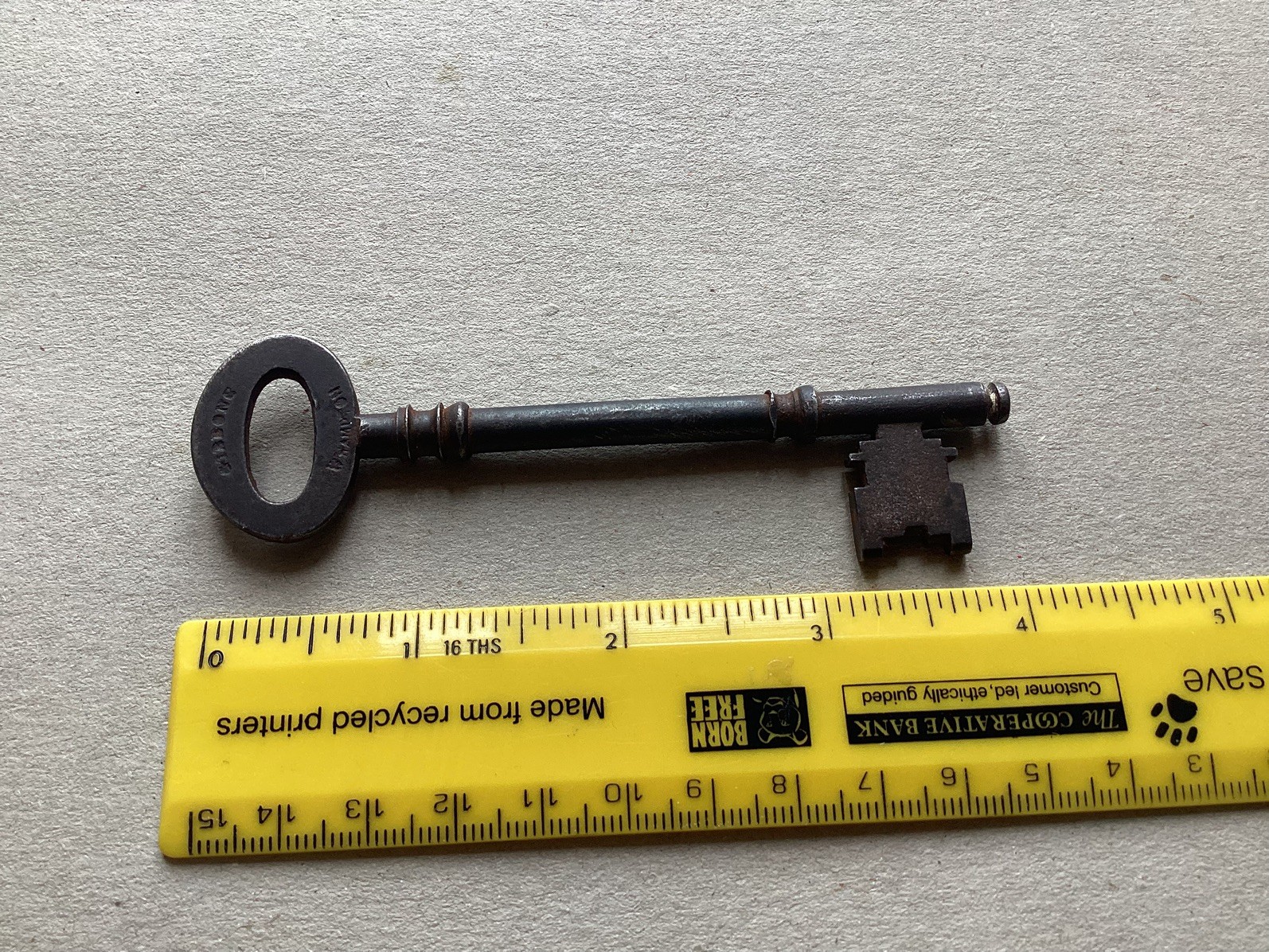 LARGE 19th CENTURY IRON KEY .. GIBBONS, WOLVERHAMPTON FOR HOSPITAL, PRISON etc