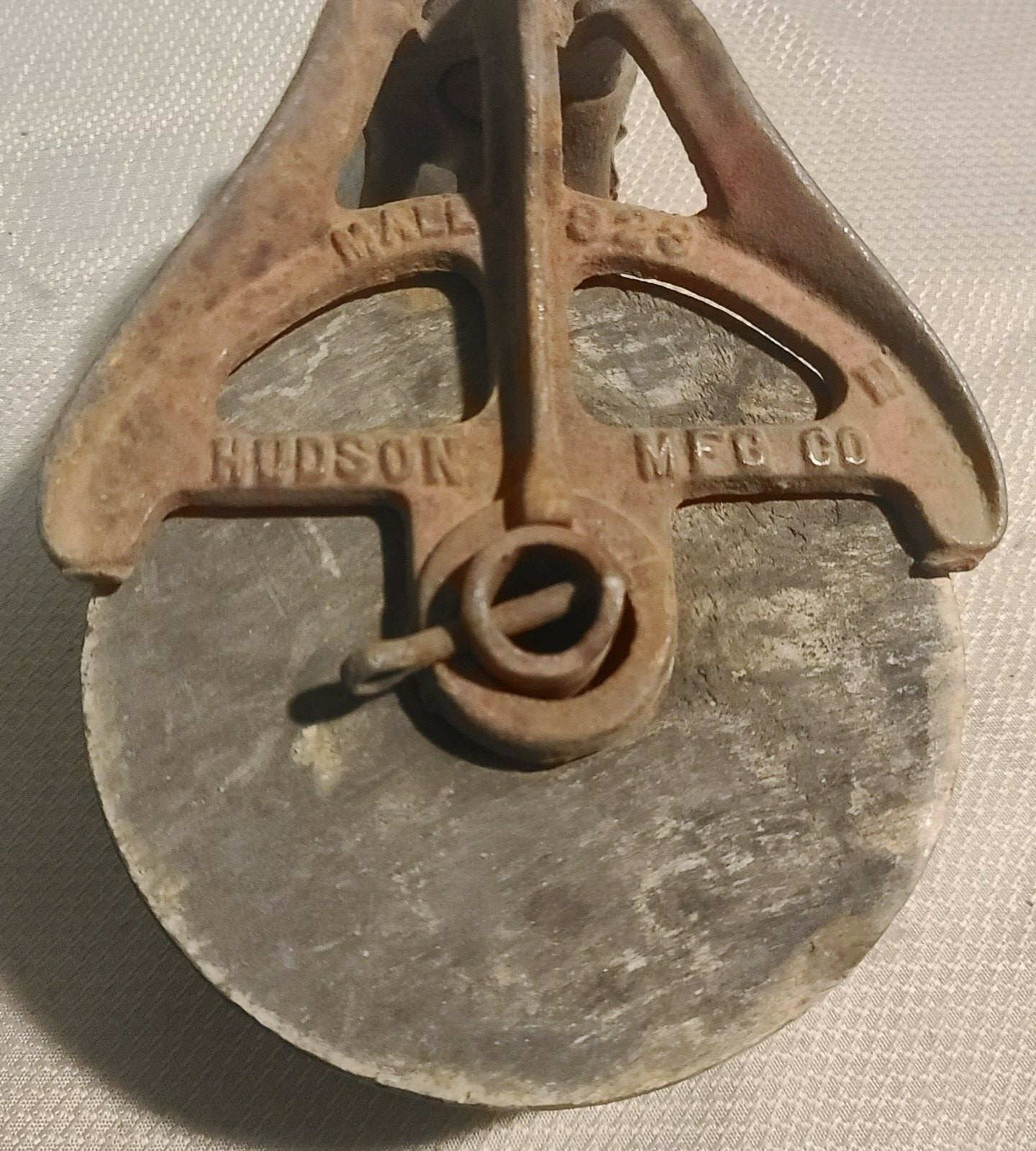 Vintage Hudson Mfg. 823 Single Wood and Iron Pulley