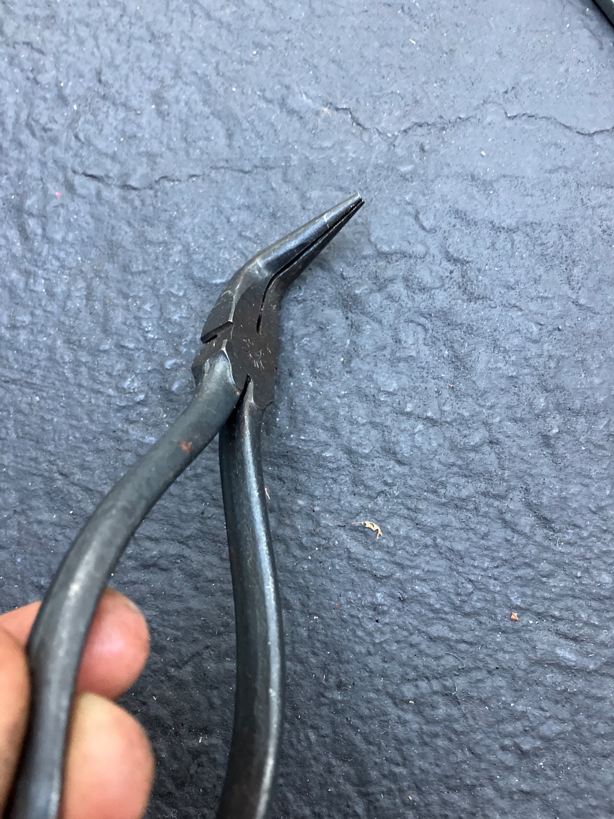 Vintage W, Schollhorn 6-1/2″ parallel pliers w/cutter,