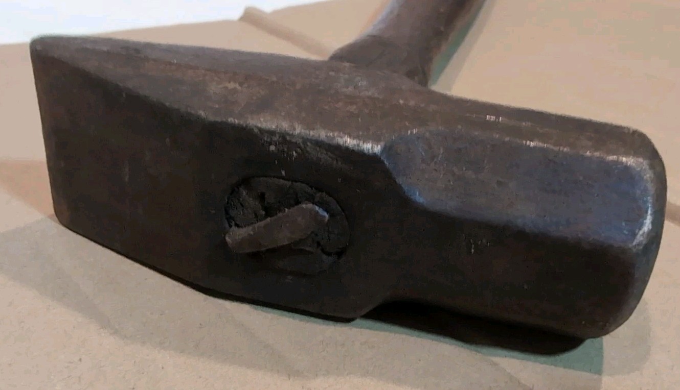 VINTAGE Cross Peen / Blacksmith Sledge Hammer, 38oz, 11.5″ x 1.5″ x 1.5″, ANTQ??