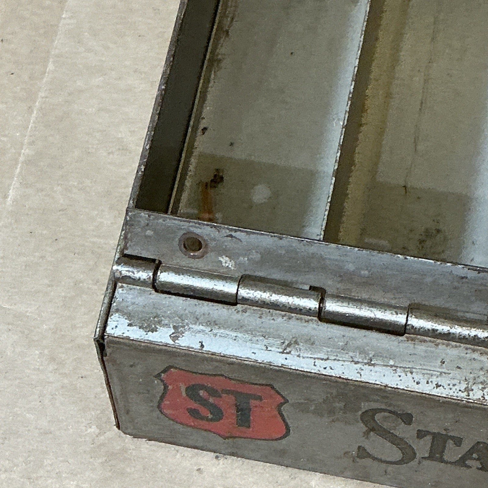 Vintage Standard Tool Do. Drill Display Cabinet Missing Glass Cover INV-JDJ100