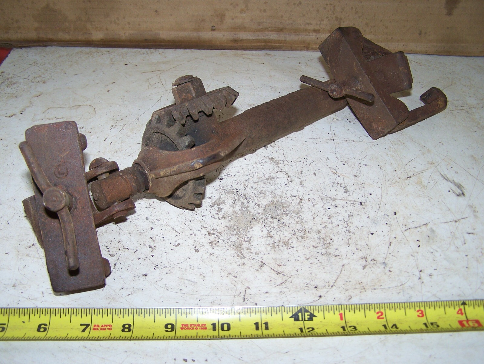 WALLACE Split Rim Model T, A Tire Changer Antique Tool Service Station Garage