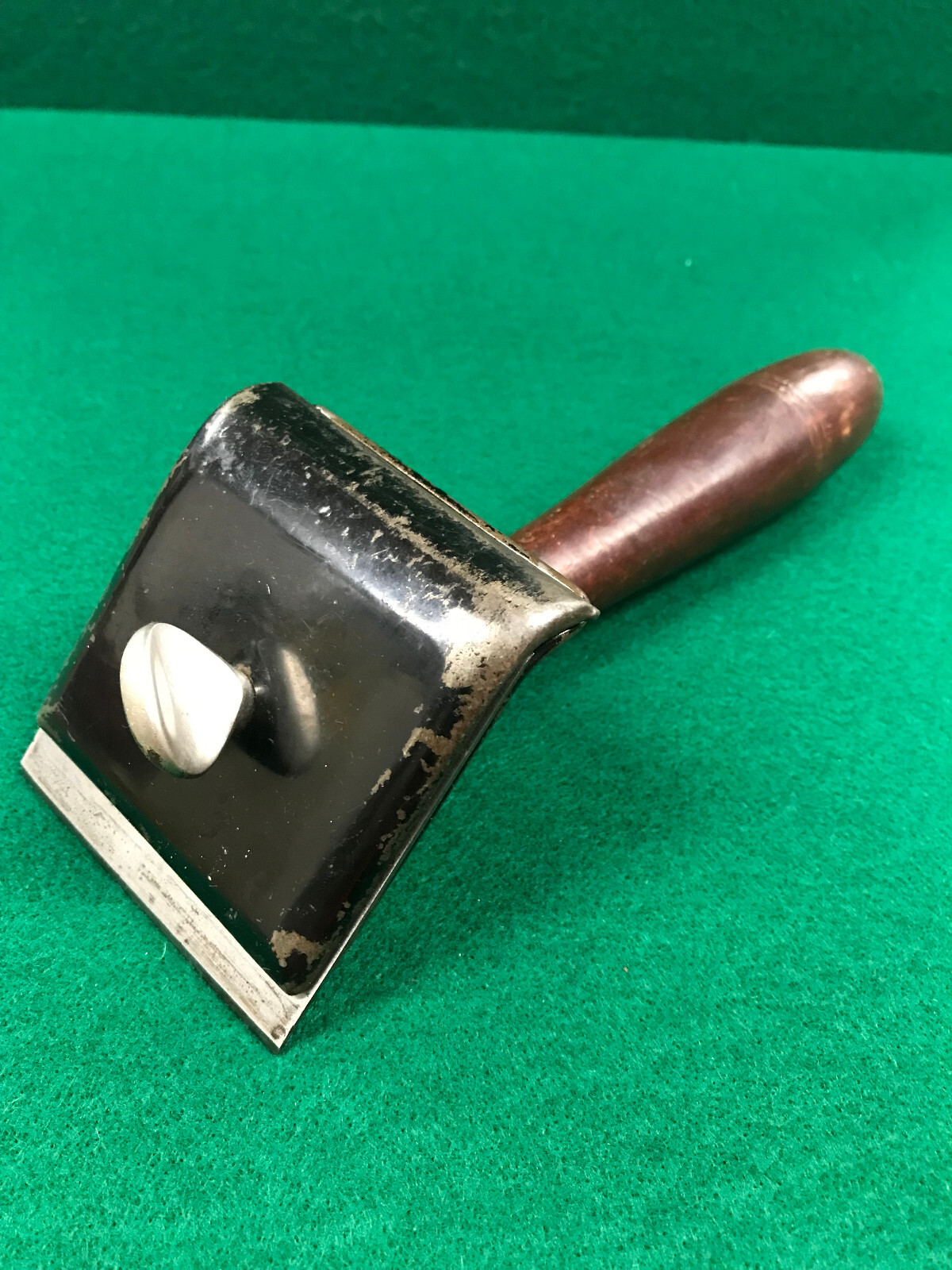 Vintage E. C. STEARNS Swivel Head Cabinet Scraper