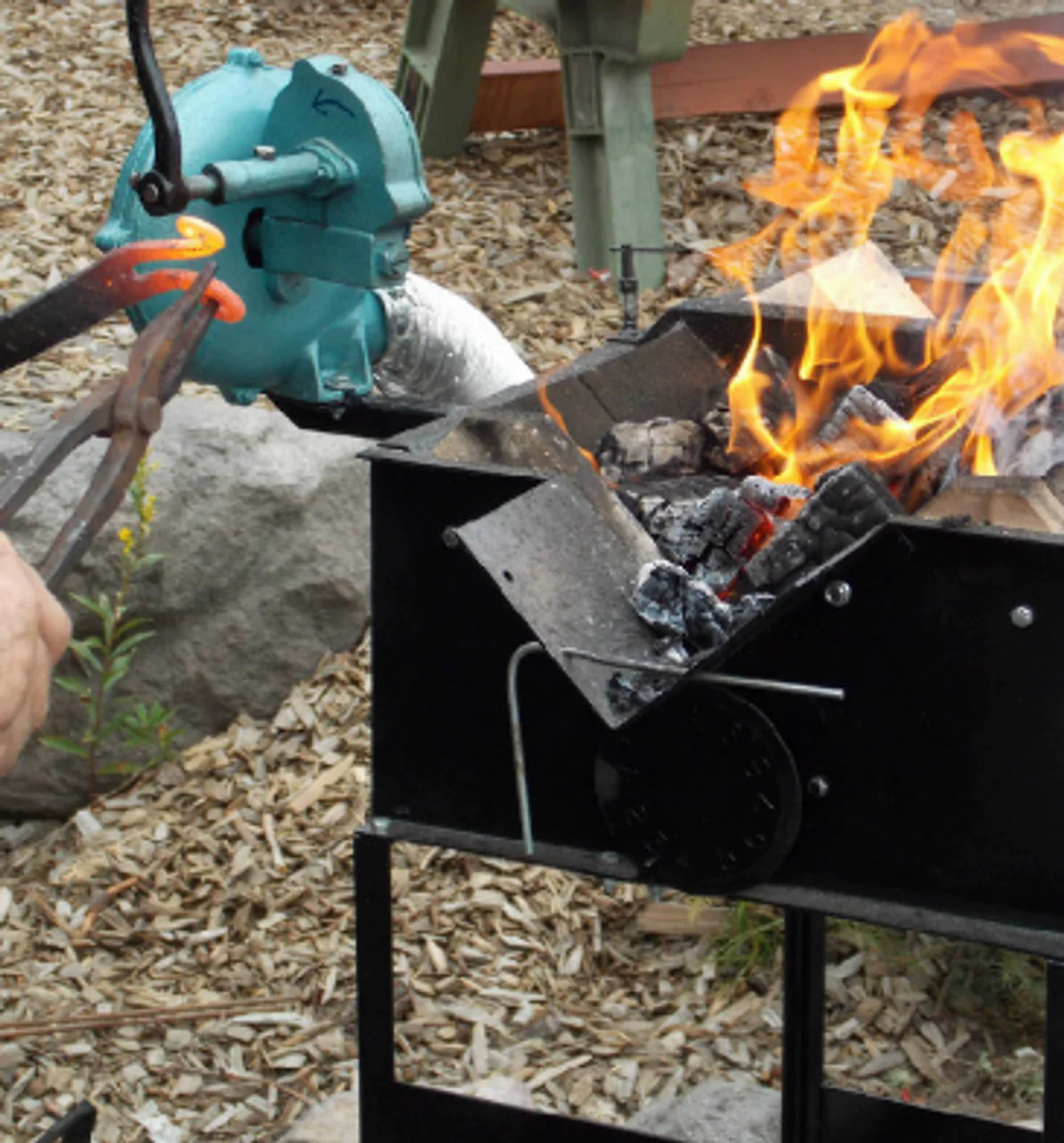 Whitlox Wood-Fired Forge – Fullsize – With Stand & Hood – Blacksmith with wood!