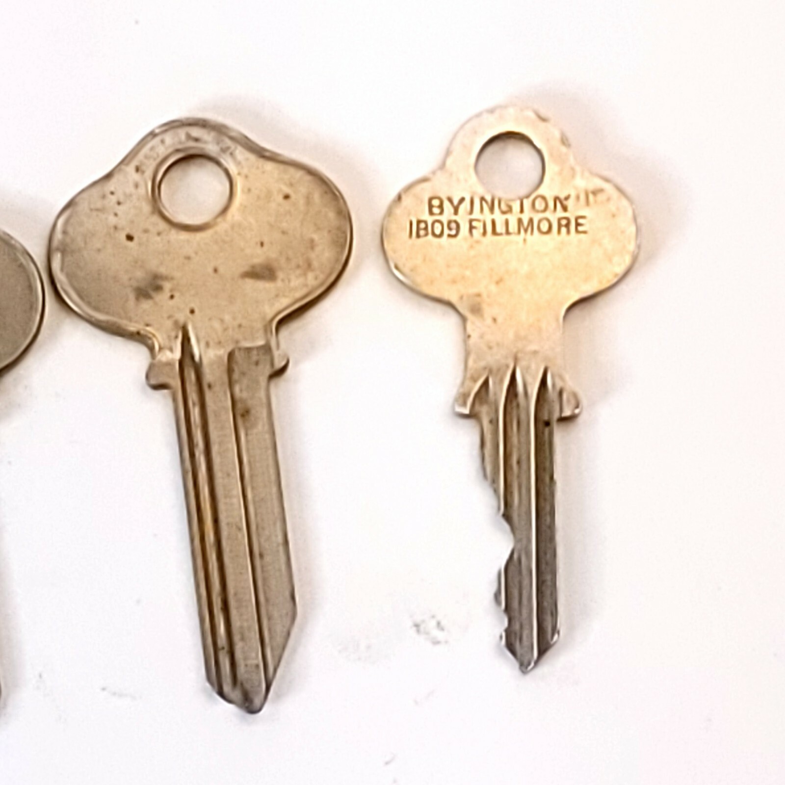 Lot of 4 GRAHAM MFG Co. Keys (2 are blanks) USA Derby CT Old keys Steampunk