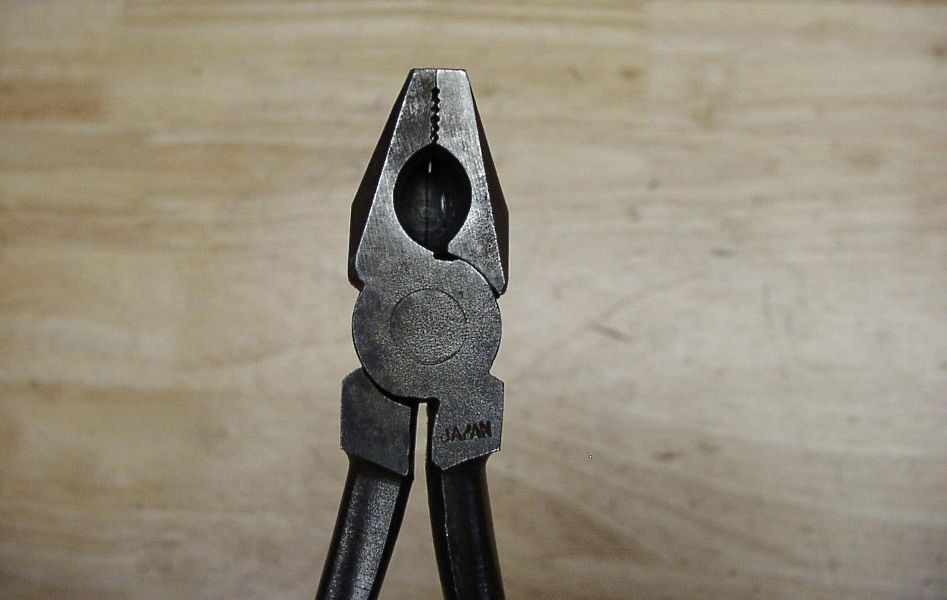 Vntg Unbranded 7-5/16″ Side Cutting Linesman Pliers,Drop Forged Japan,XLINT!