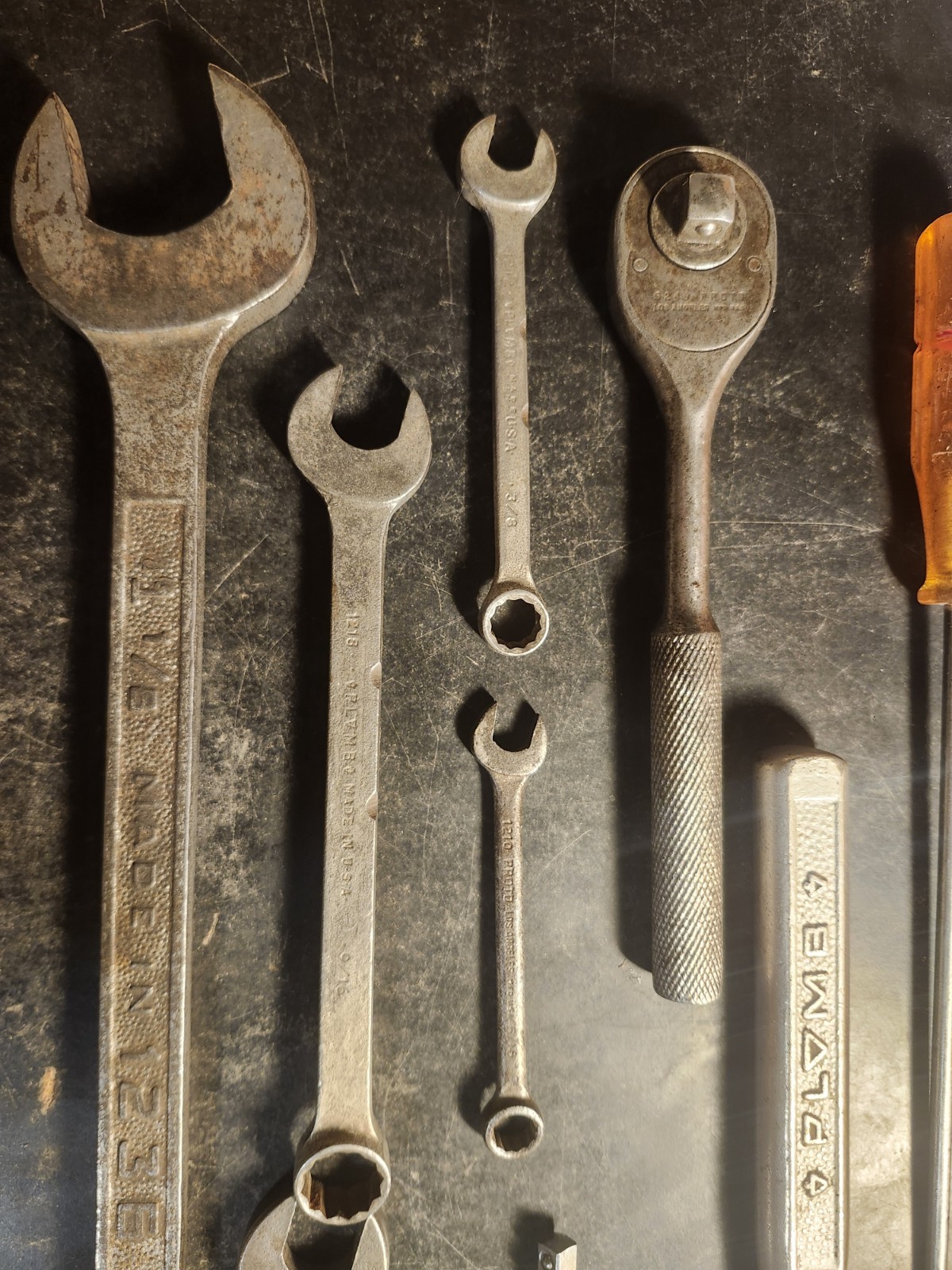 plomb / plvmb / plumb / proto vintage Tool Lot Pebble Pattern, Wrenchs, Sockets