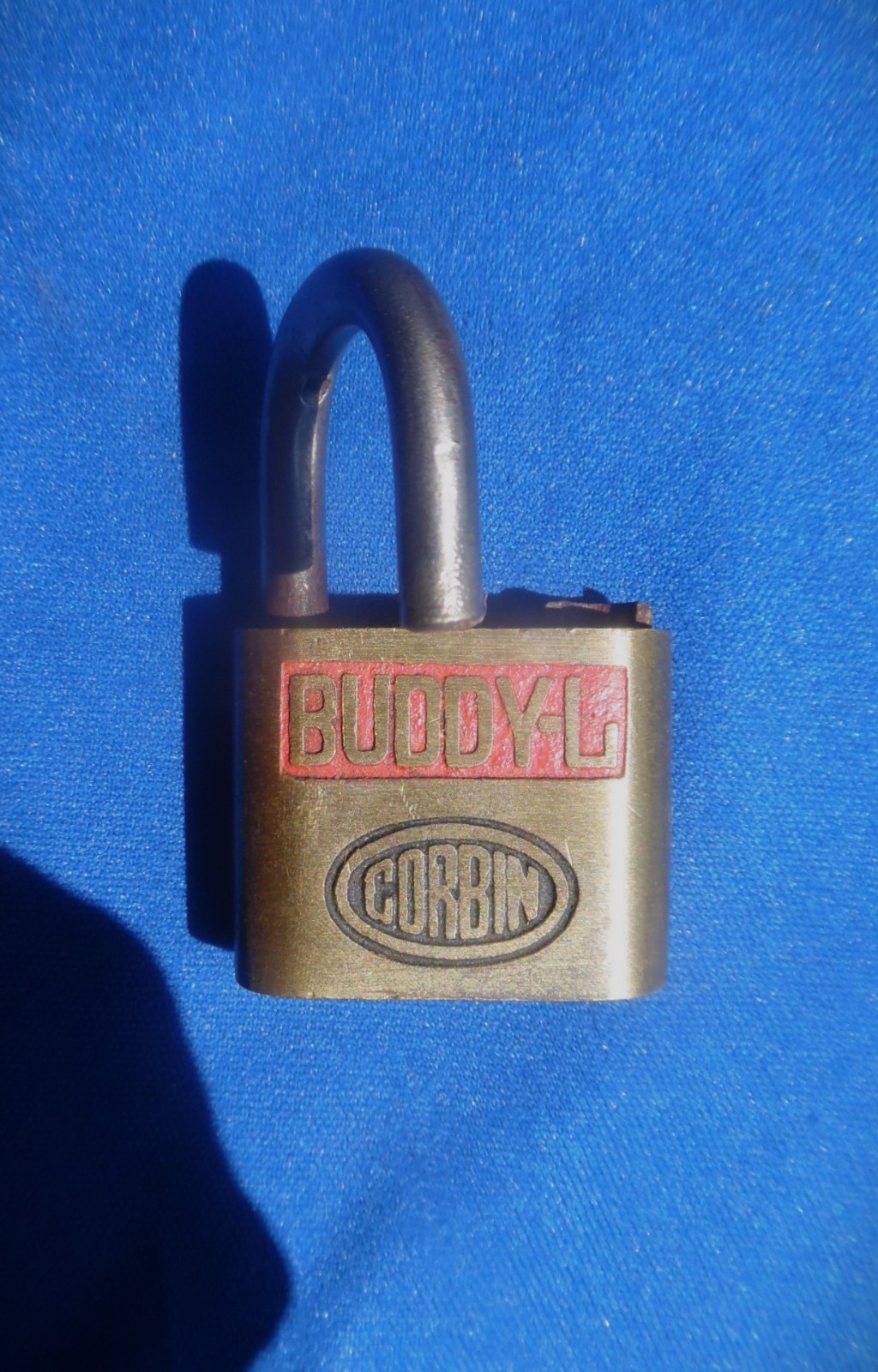 antique miniature BUDDY LEE toy truck tool box advertisement padlock lock w key