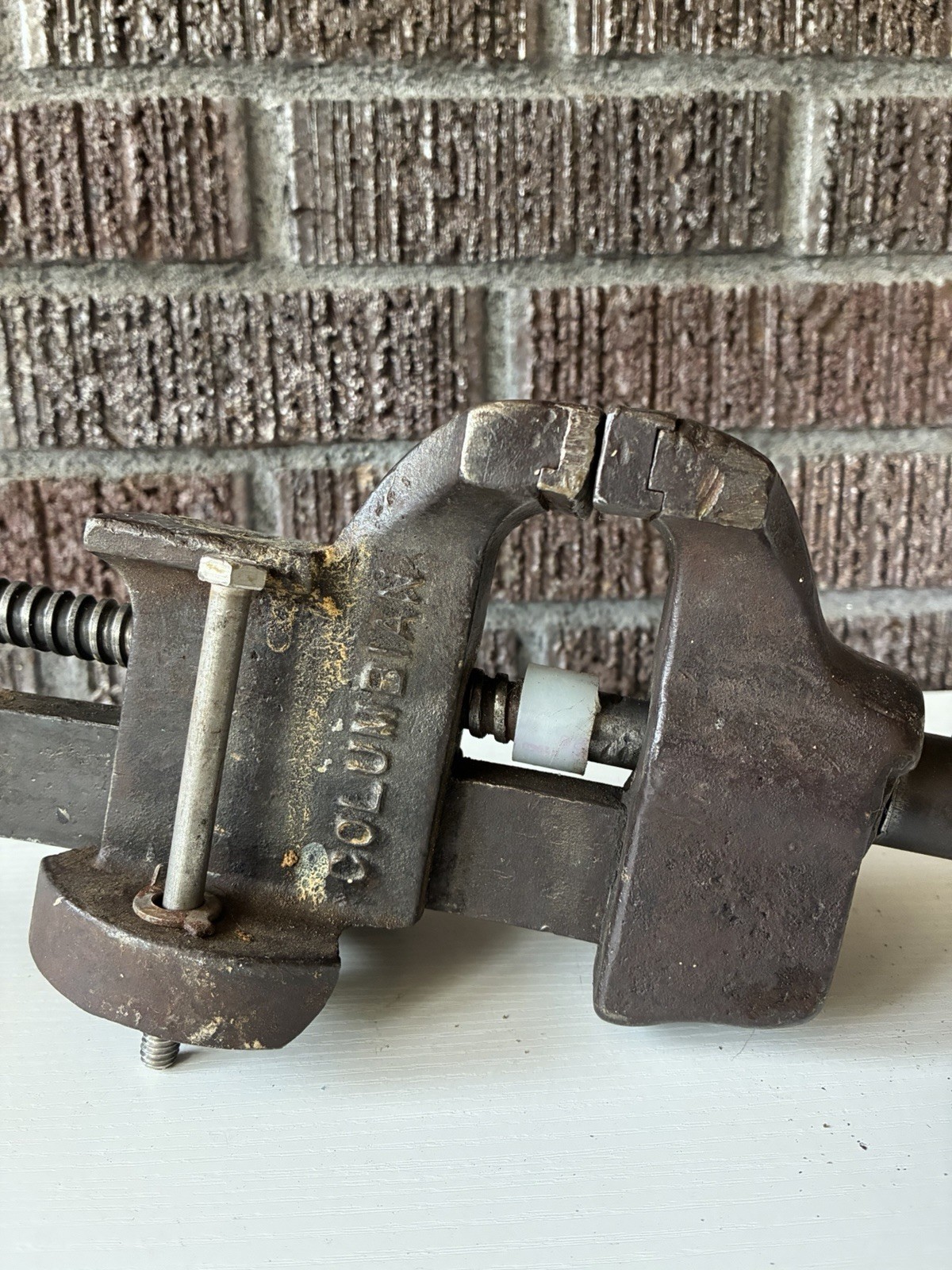 Vintage Columbian Vice No. 143 The Columbian Vise & MFG Co Cleveland, Ohio Used