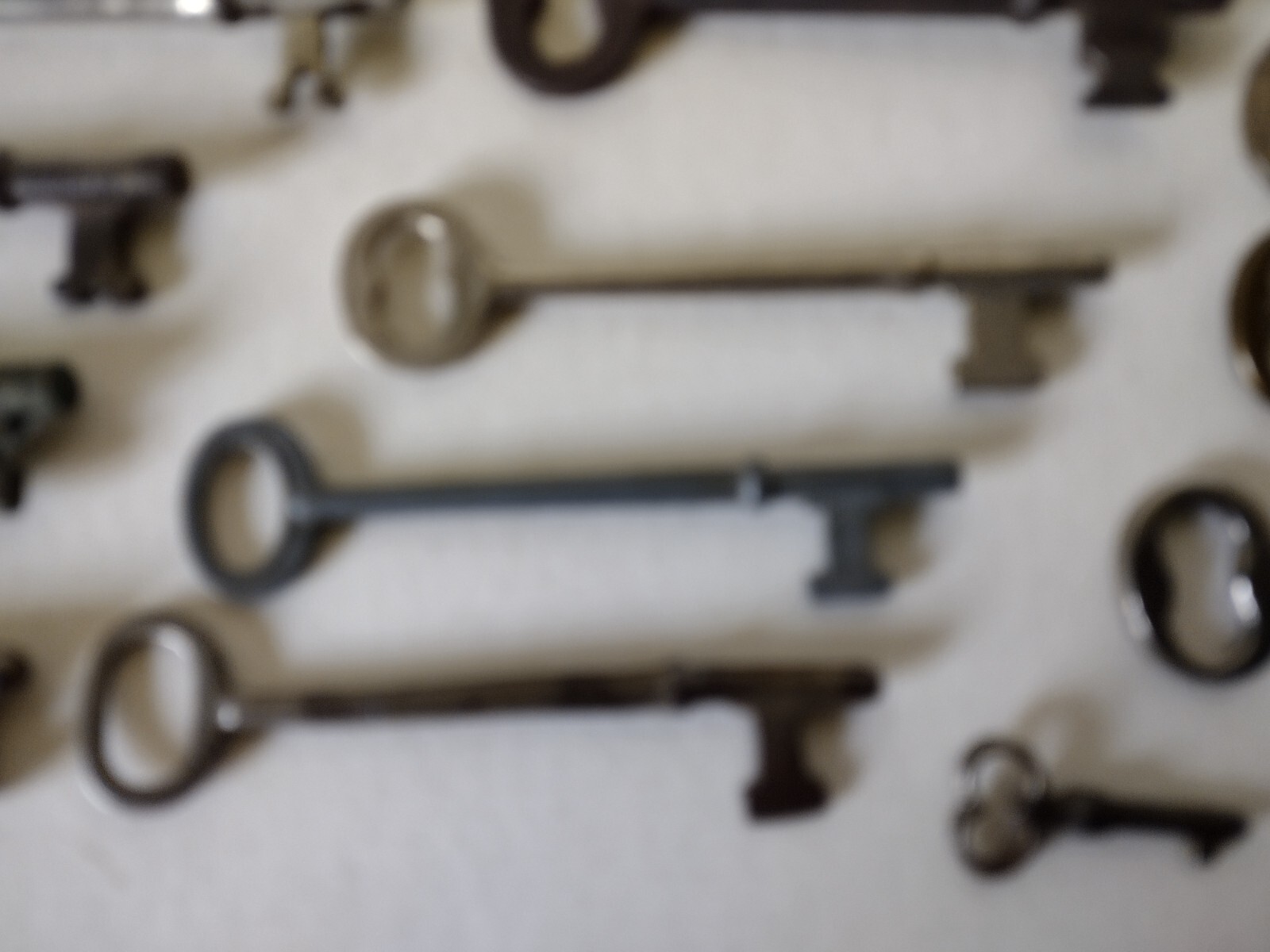 23 Vintage Misc. Solid Skeleton Key Lot pendant
